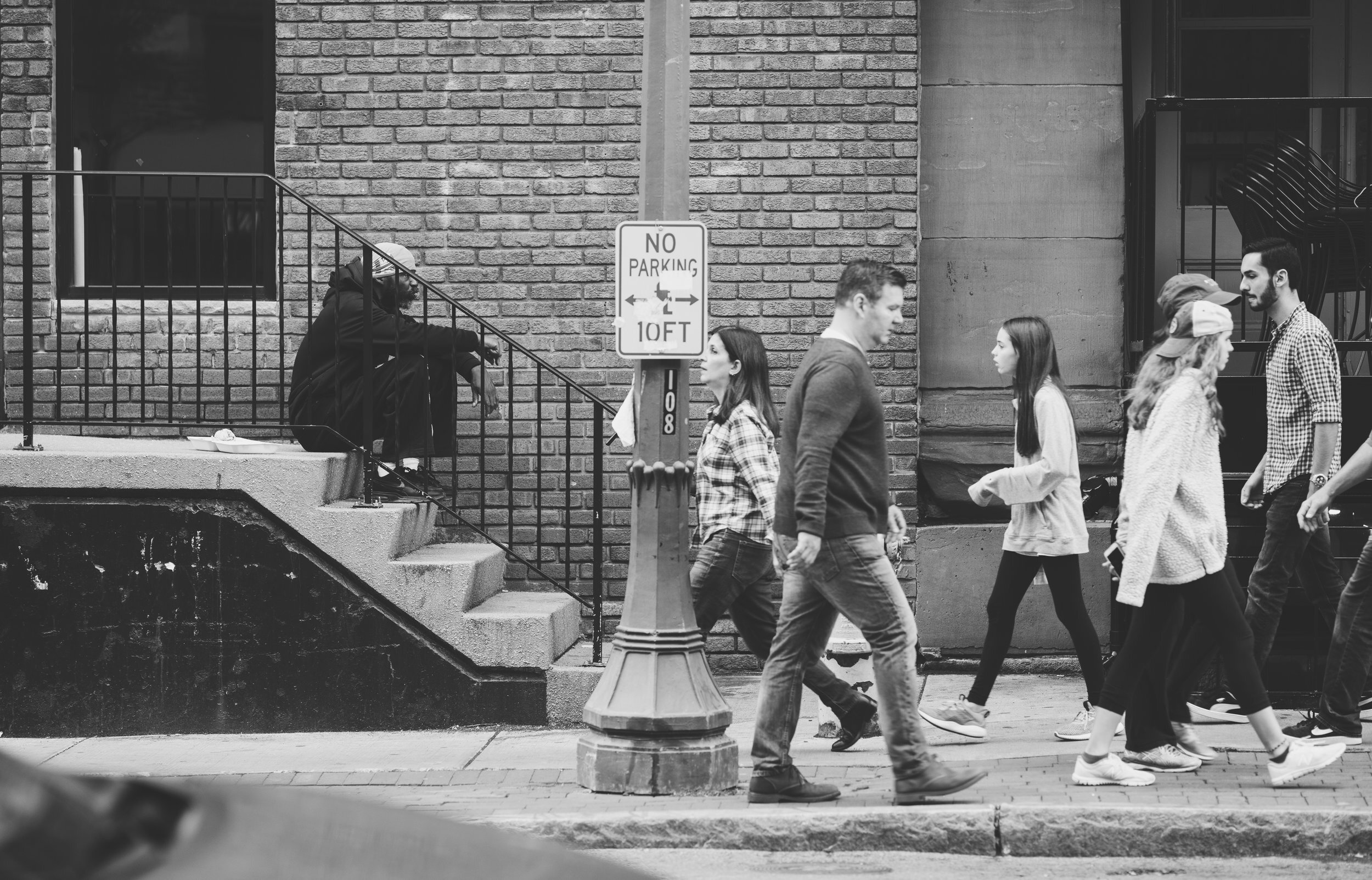 ws+homeless+man+on+steps+1I8A5091.jpg