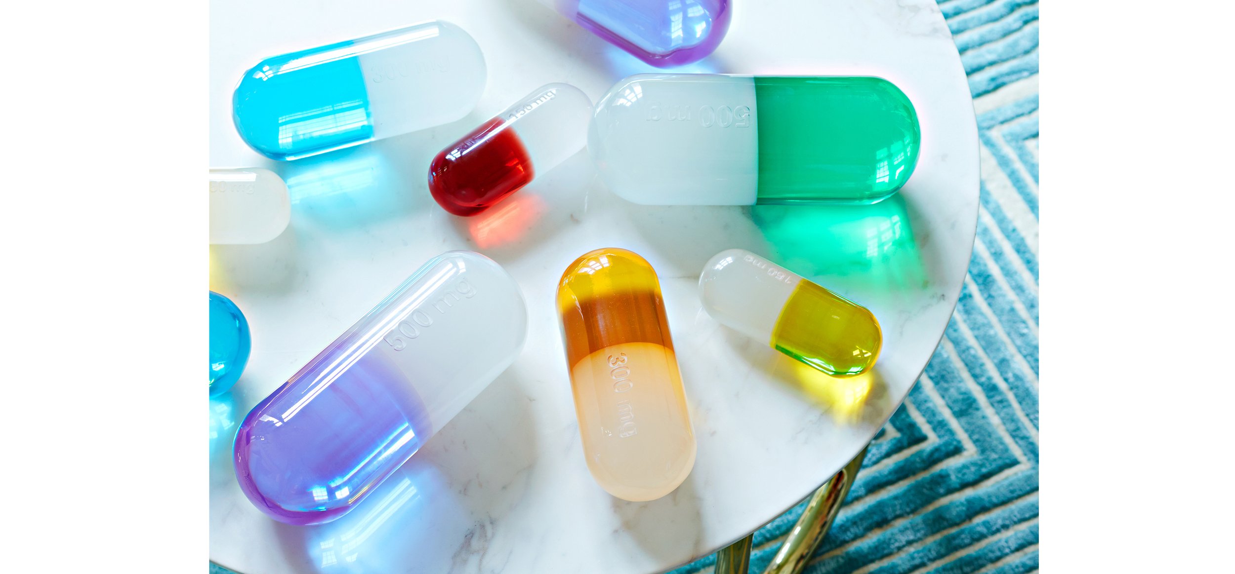 Lucite_Acrylic_Pill_Decor_Jonathan_Adler.jpg