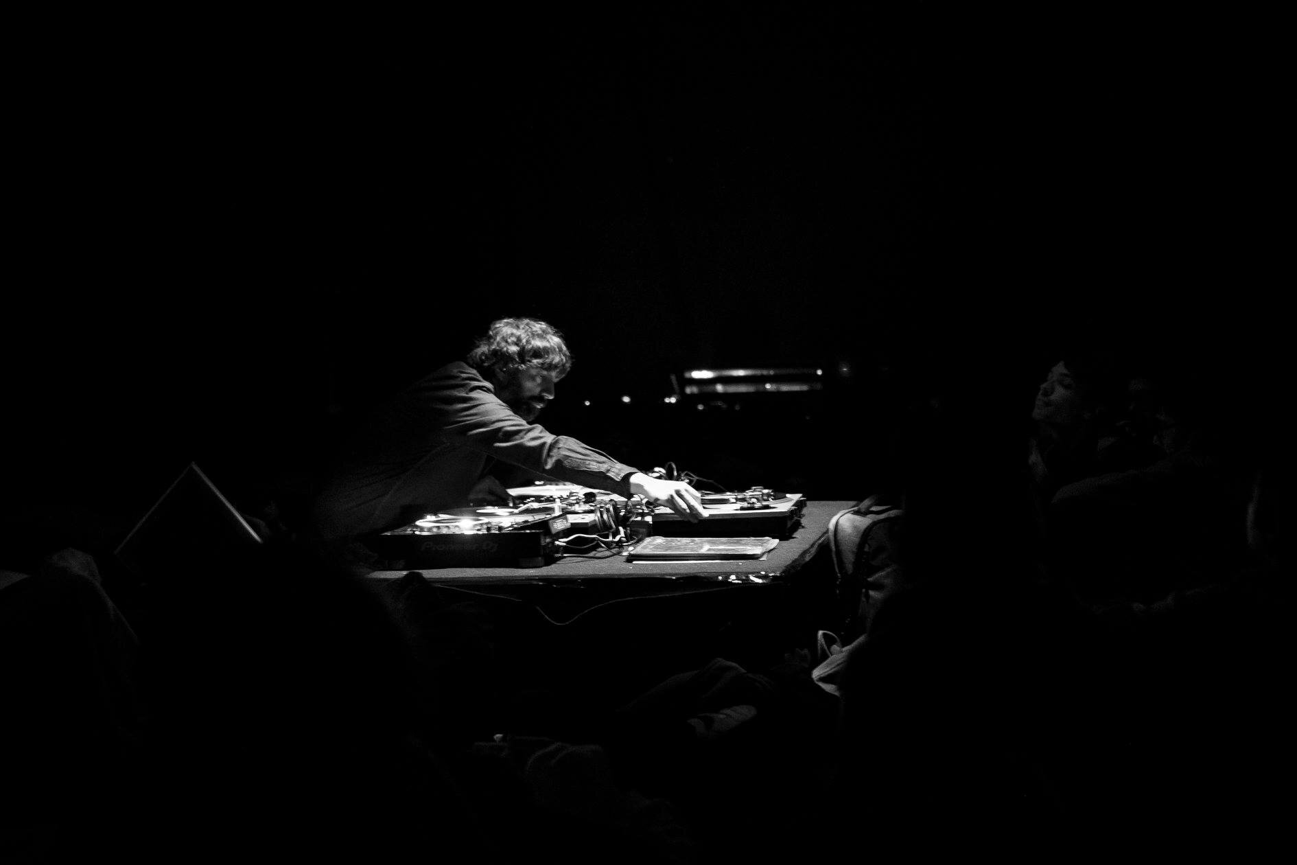 Delayed with... F-on