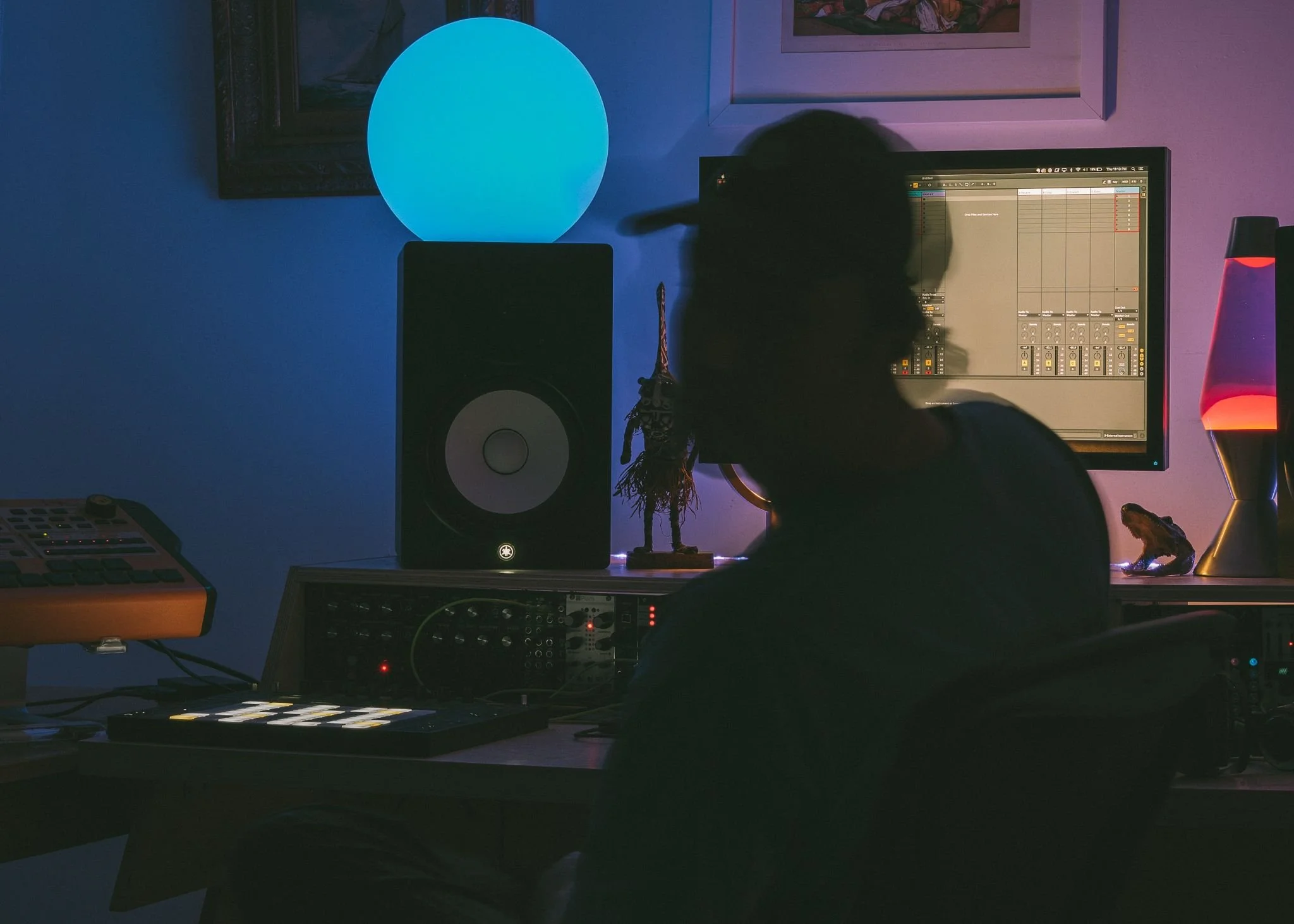 ARTIST OF THE MOMENT: Aspetuck