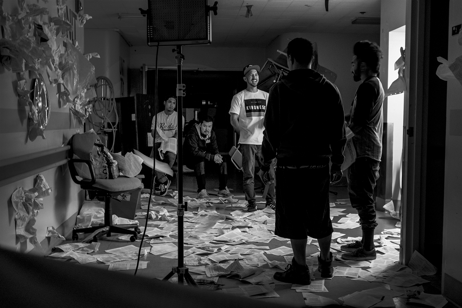YUP YOU GUESSED IT . WE SAT AROUND AND THREW PAPER EVERY WHERE FOR A COUPLE OF HOUR .