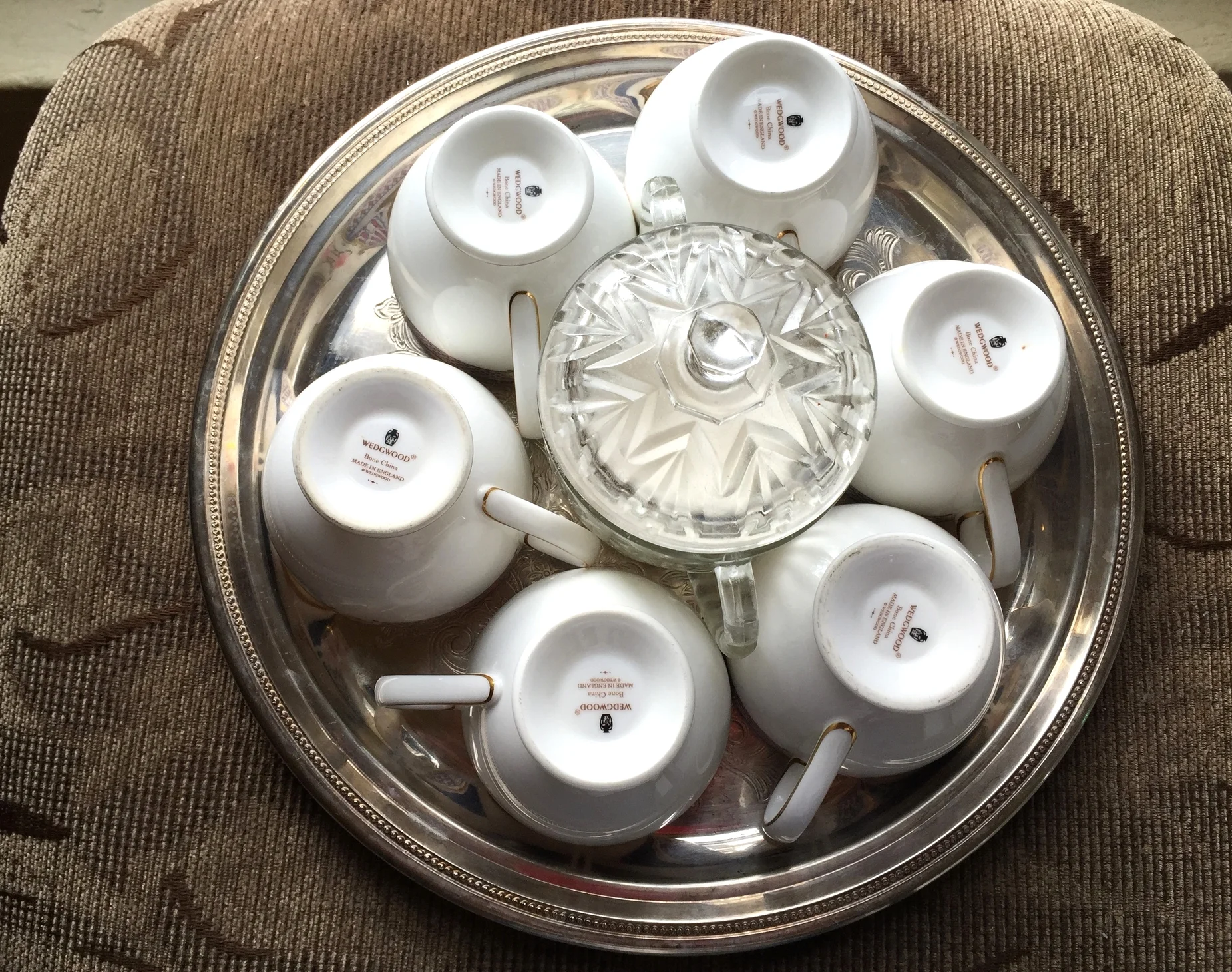 White and clear dishes require less organization and look great!