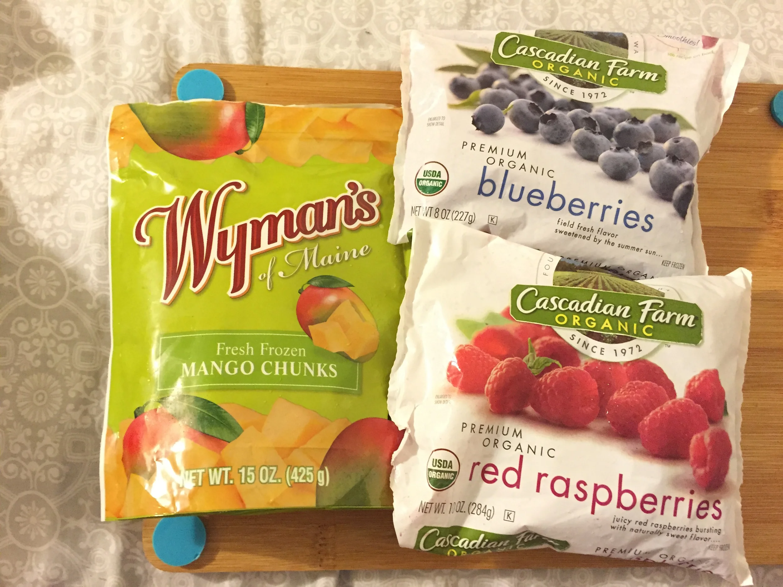 Frozen fruit for a delicious fruit smoothie