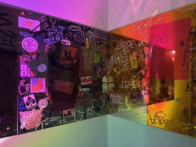 mirror4.jpg