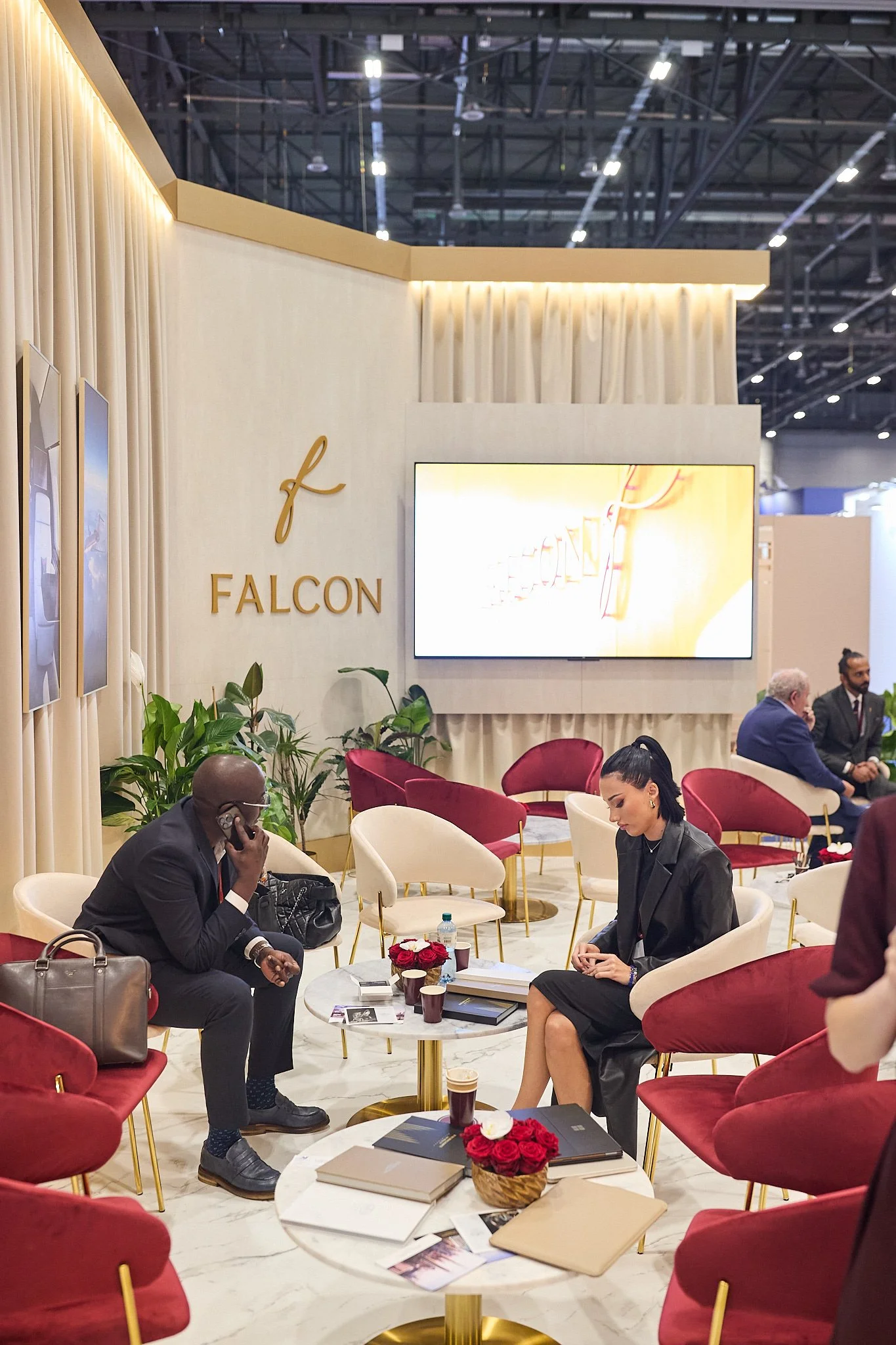 Falcon_WebRes 140.jpg