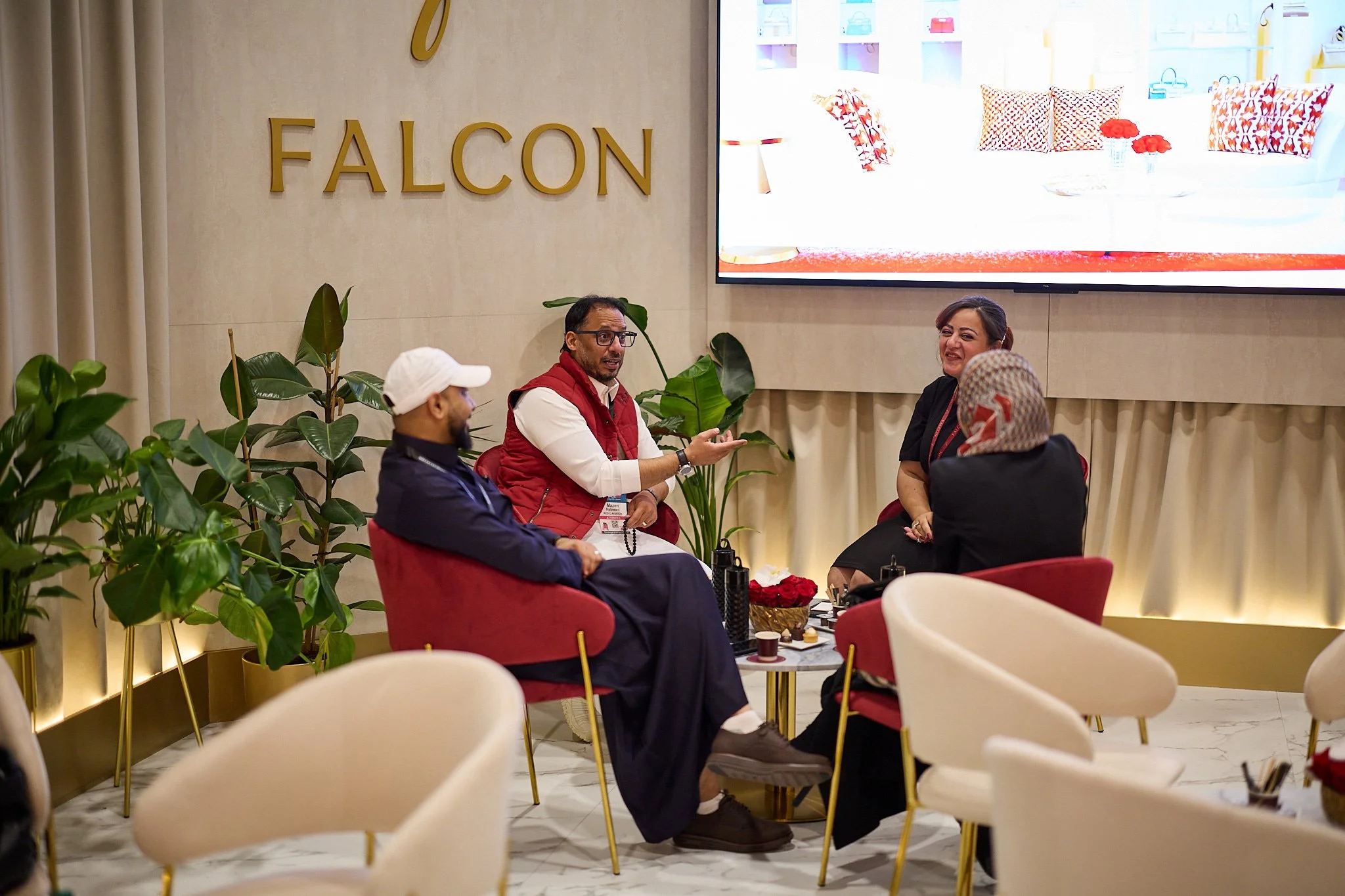 Falcon_WebRes 222.jpg