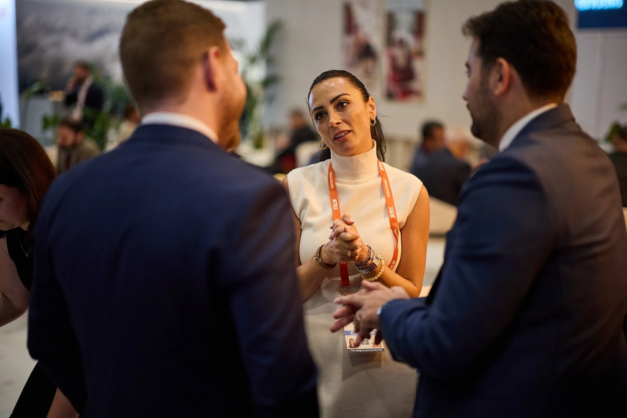 Falcon_WebRes 320.jpg