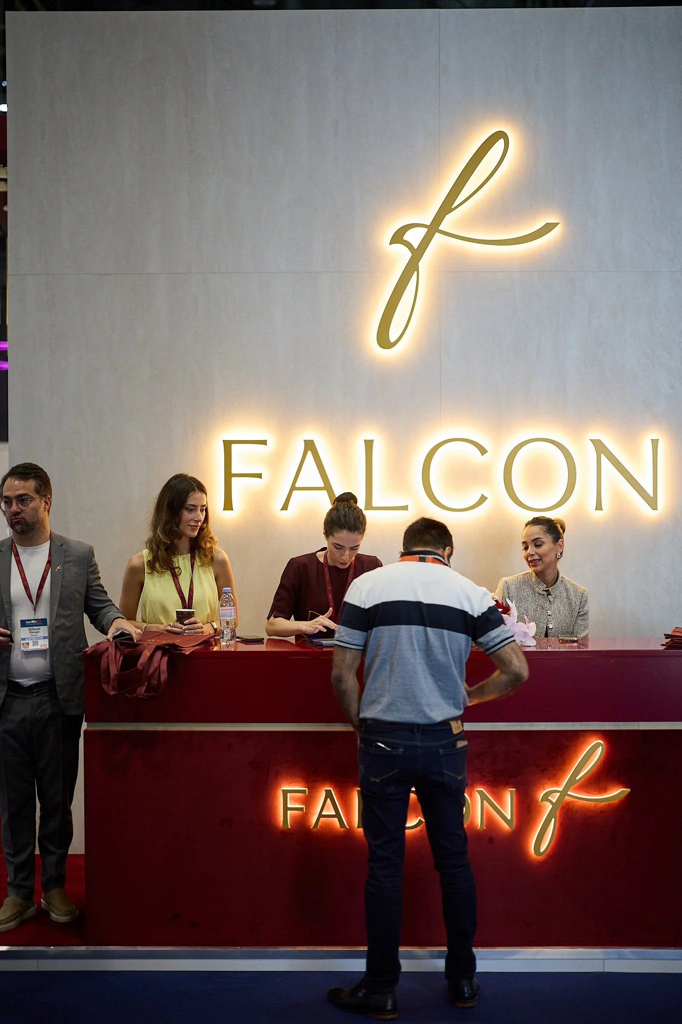 Falcon_WebRes 989.jpg