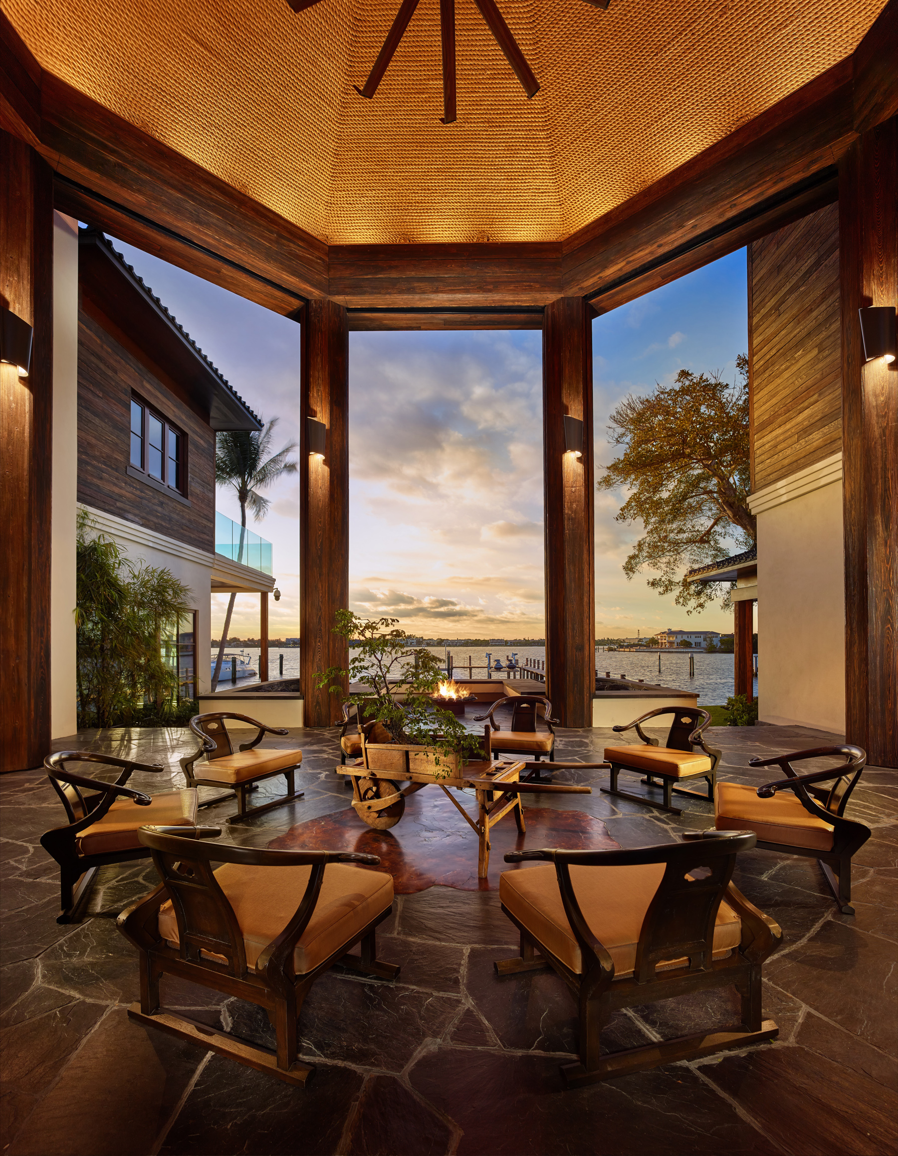 Schelssinger_Tiki-sunset 3-2.jpg