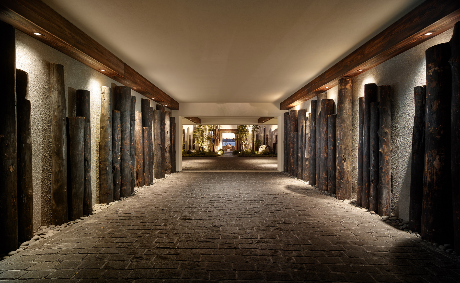 Log Sculpture Tunnel