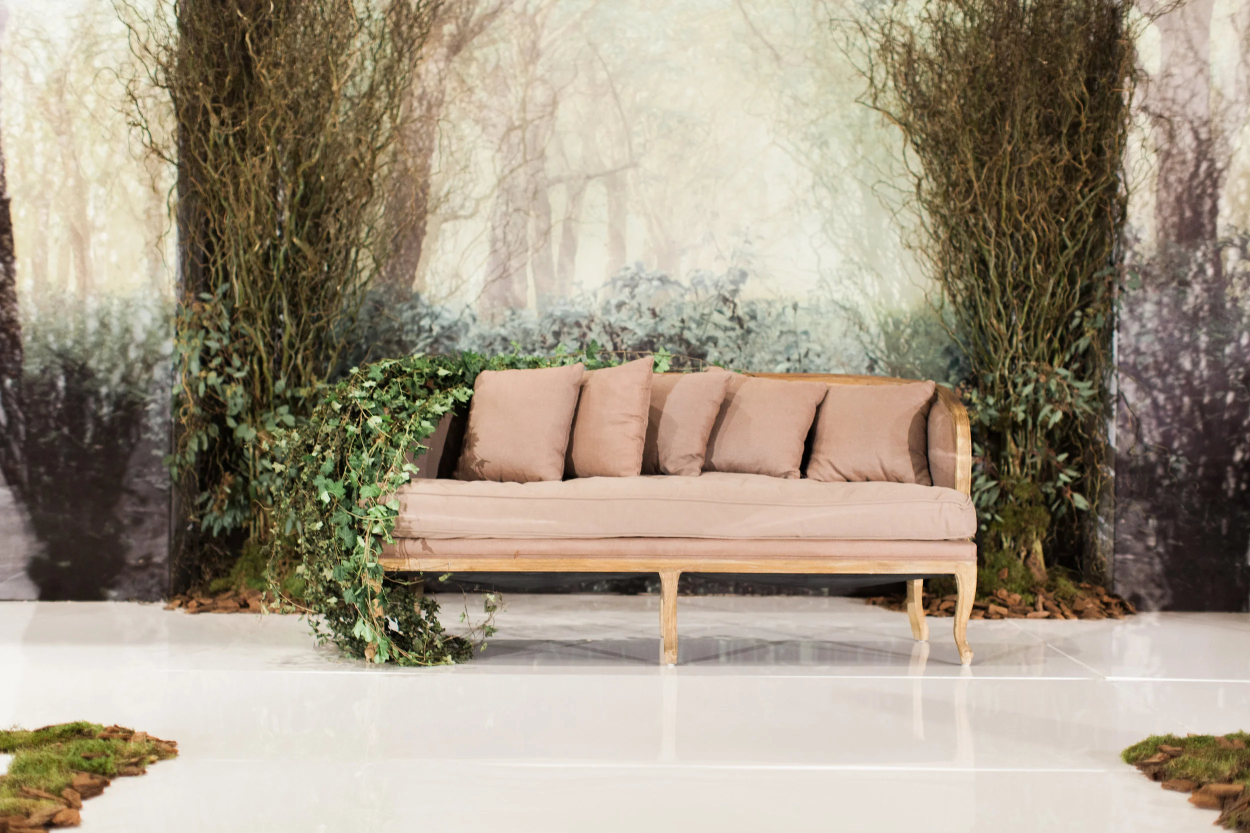 MariaSundinPhotography_ThePurpleChair_Setup_ADNEC-16.jpg