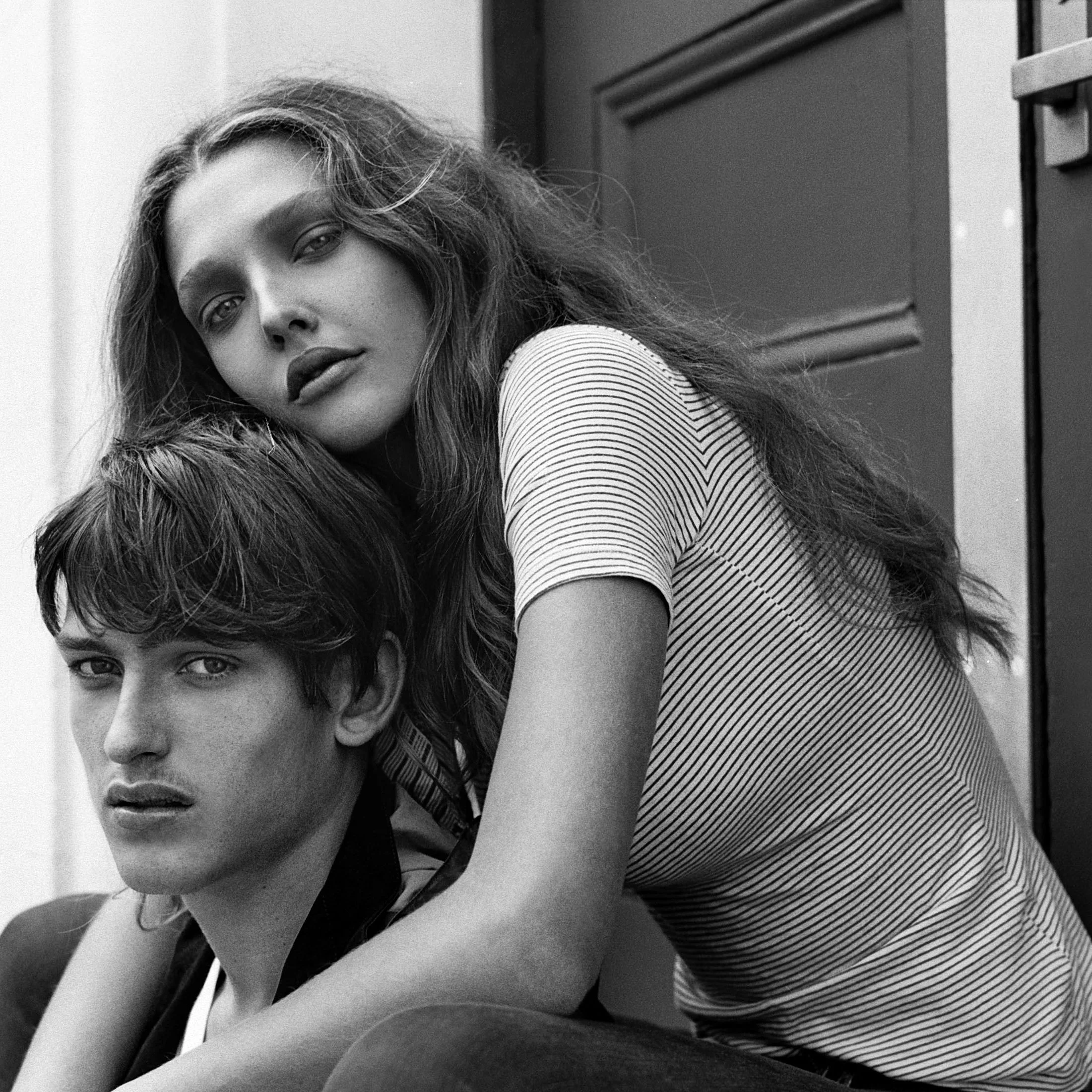 Matelots dans Cinema Noir - Black Magazine Editorial