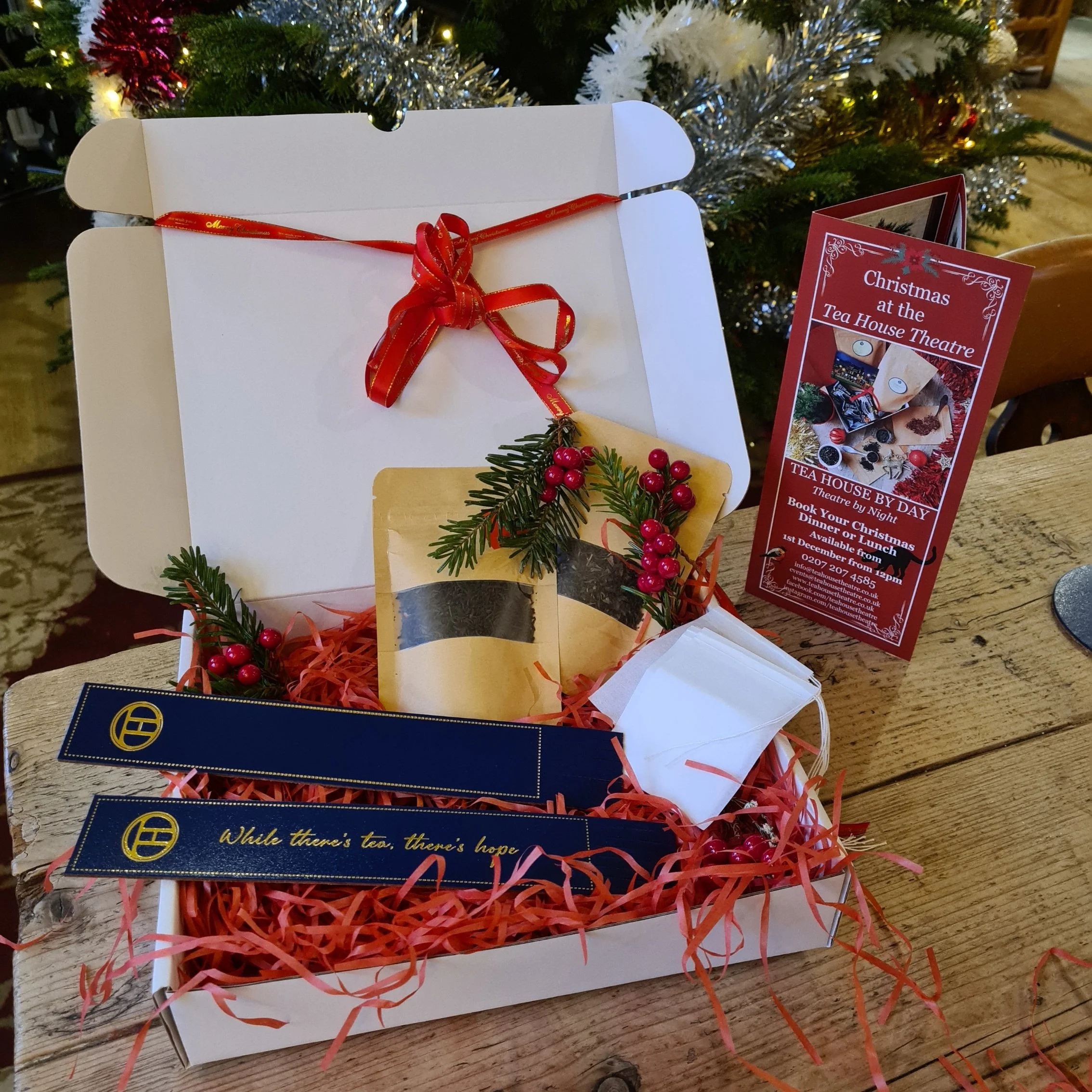 Loose Leaf Tea Christmas Gift Set — Tea House Theatre