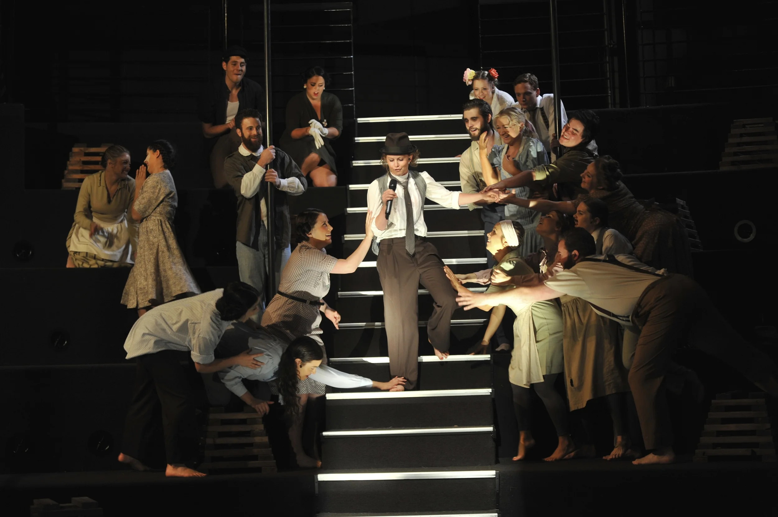 GRADUATING MUSIC THEATER 2013 (267).jpg