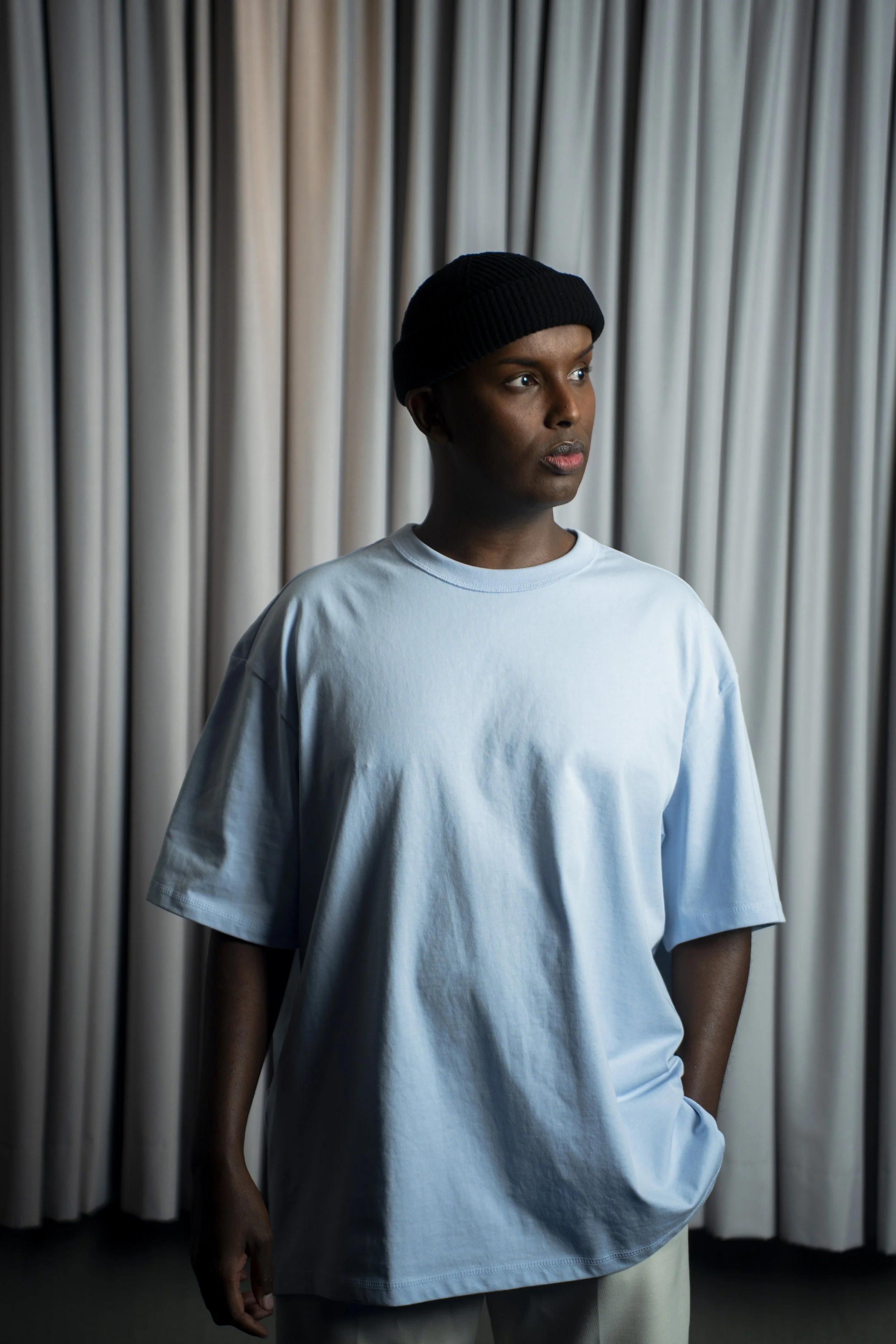  Omar Mohamed Ahmed  Tenor  Les mer om Omar  HER  