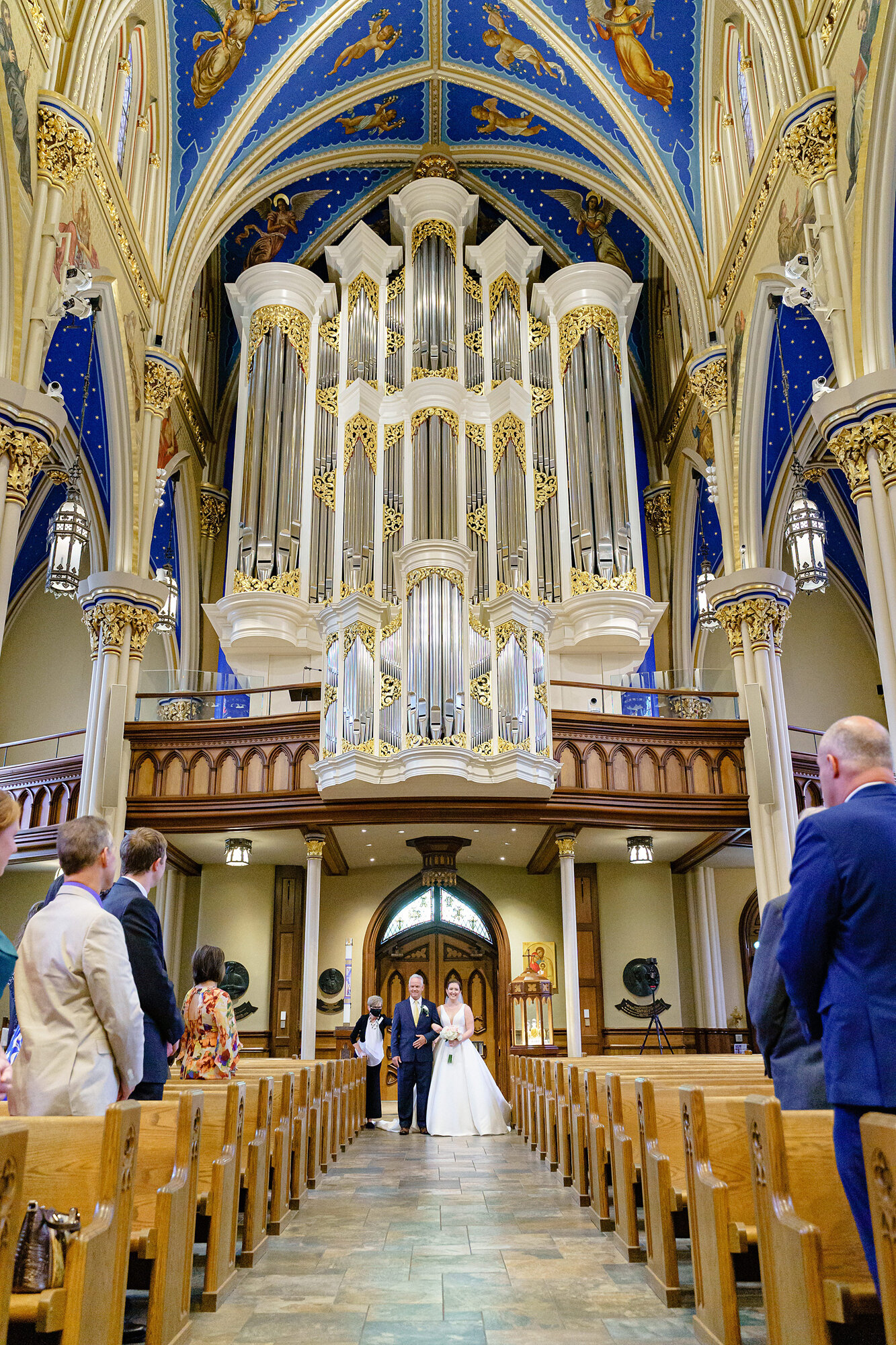 032-Jane-Nate-Katie-Whitcomb-Photography-classic-elegant-University-Notre-Dame-Basilica-Sacred-Heart-ceremony-wedding.jpg