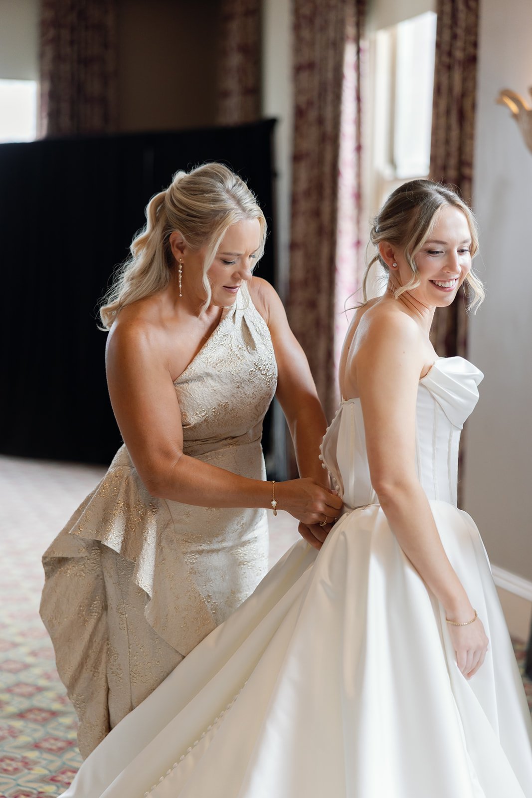 Rebecca Shehorn Photography Emily and Andrew Union Station Wedding Previews-9.jpg