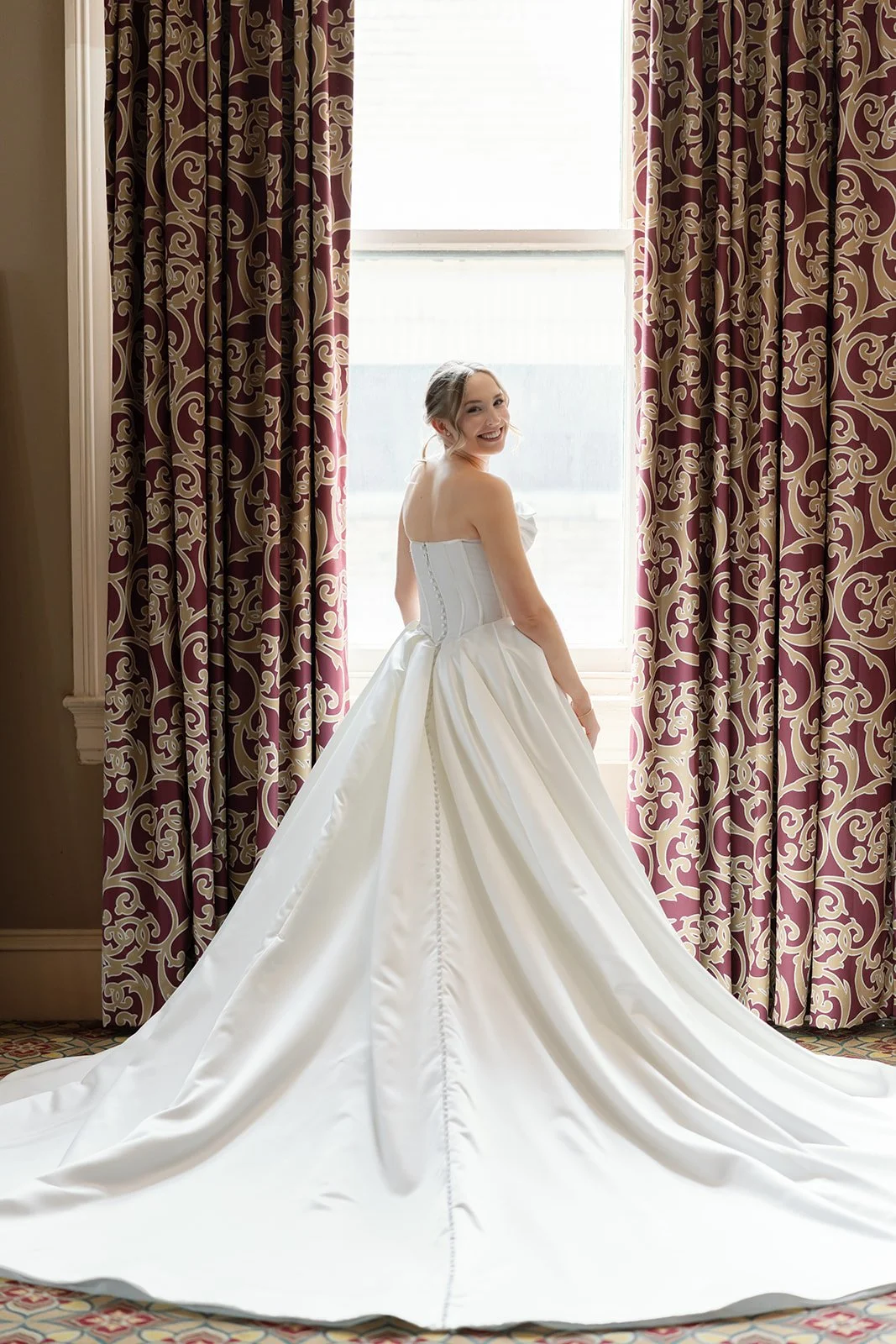 Rebecca Shehorn Photography Emily and Andrew Union Station Wedding Previews-27.jpg