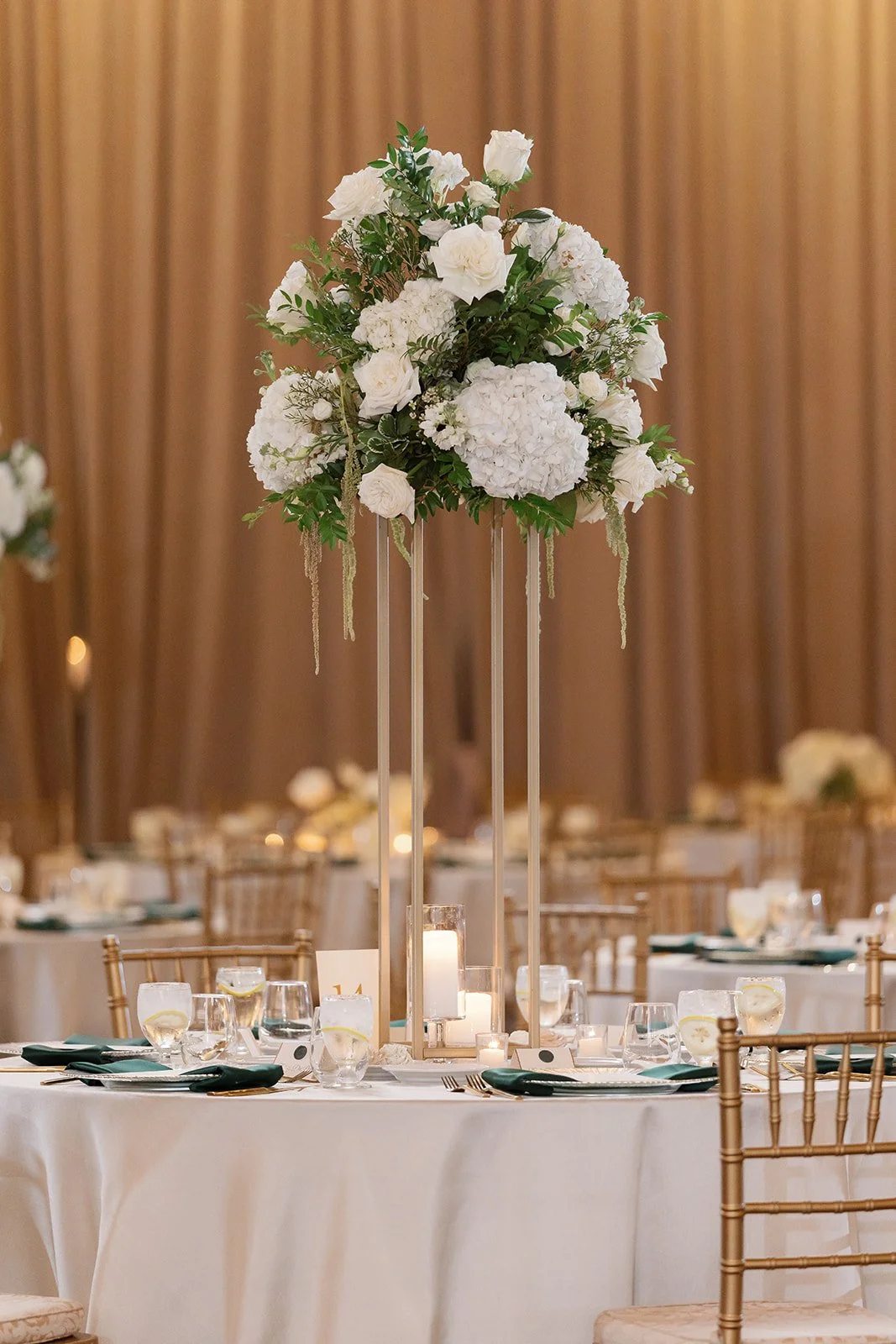 Rebecca Shehorn Photography Emily and Andrew Union Station Wedding Previews-198.jpg
