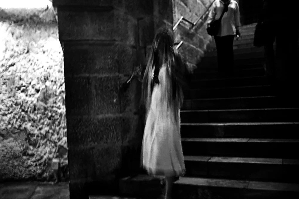  A pilgrim in the Holy Sepulchre Church. Jerusalem 2009. 