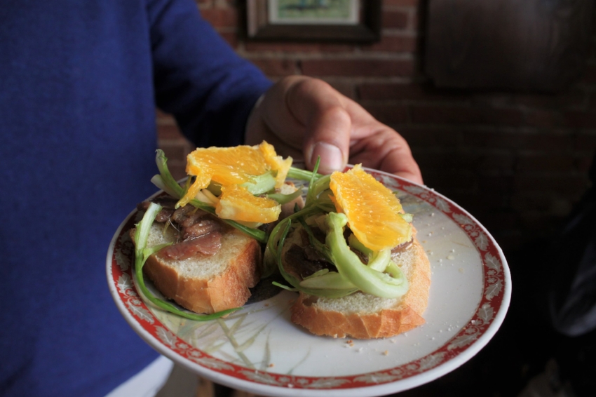 Gourmet crostini at local's favorite hole-in-the-wall on our Market Tour in Florence {Book Now} 