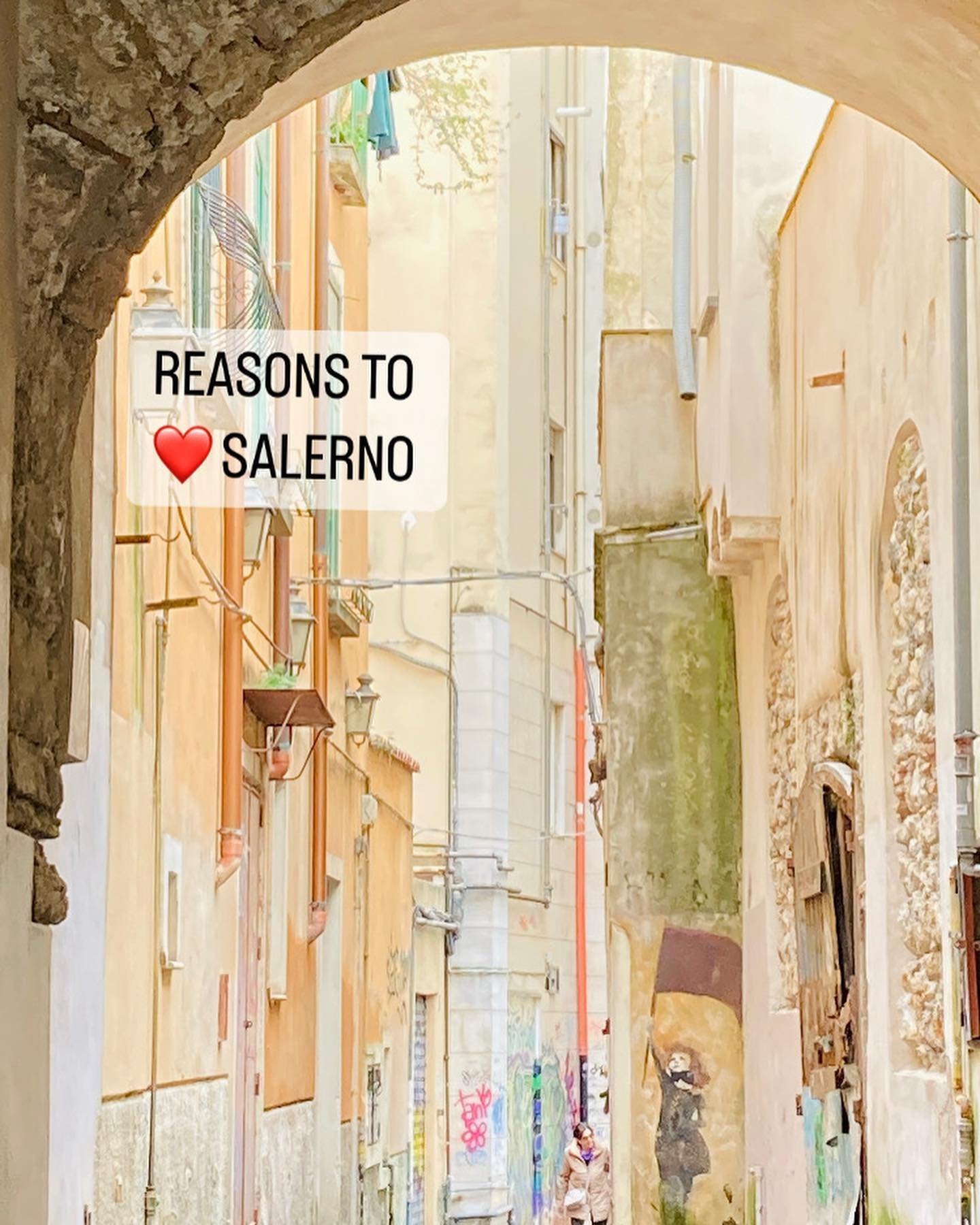 THE BEST GATEWAY TO THE AMALFI COAST (but ESPECIALLY to the Cilento!)

REASONS TO STAY IN SALERNO, ITALY 

🍕 PIZZA! Most of Amalfi Coast restaurants (in the more commercial destinations/bases) I find overpriced and underwhelming. Salerno being in Ca