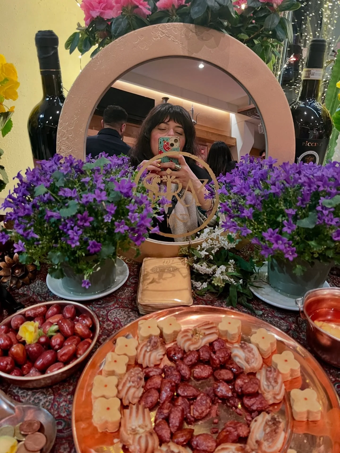 WELCOME TO FLORENCE ALLA PRIMAVERA 🌷

In order:
1, 2 &amp; 3. Haft-Sin manifesting on Persian New Year&nbsp;wishing Iran freedom, prosperity and peace 
😍Zeresk polo e morgh (barberry &amp; pistachio jeweled saffron&nbsp;rice pilaf with chicken)&nbs