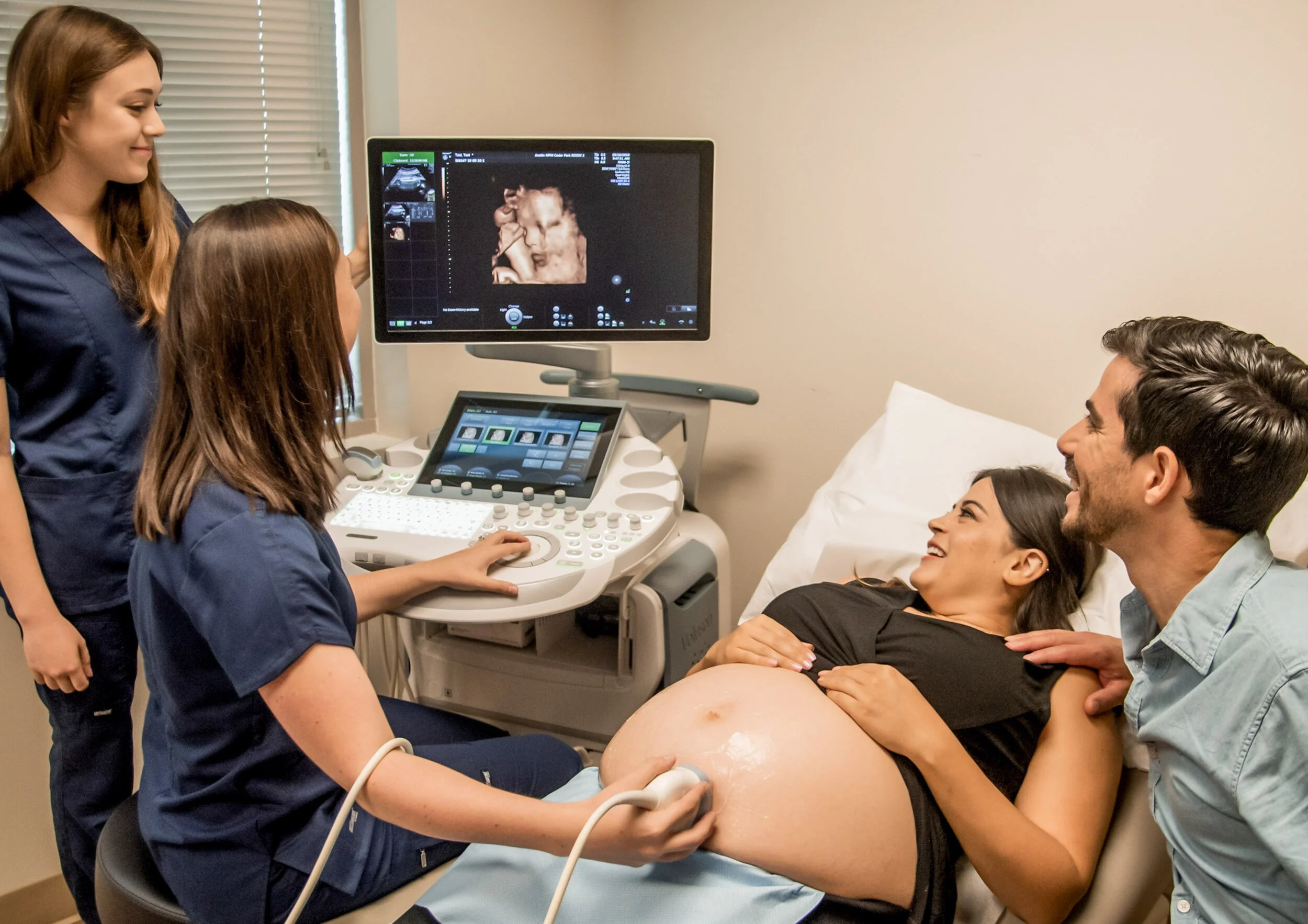 Learn the Benefits of Having a Sonographer on Your Team