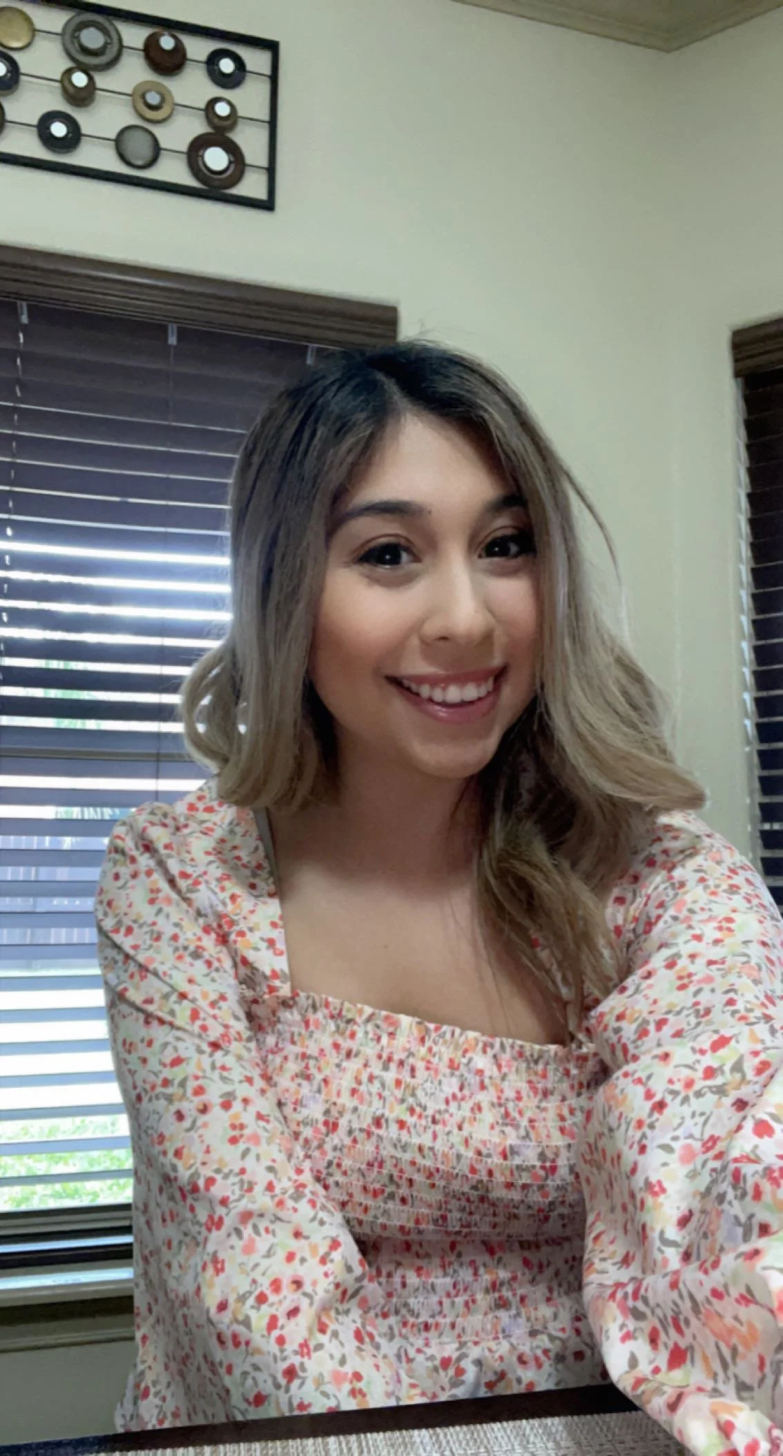Leslie Longoria wins the Spring 2022 Sonography Scholarship