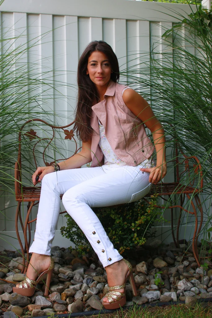 white jeans 2
