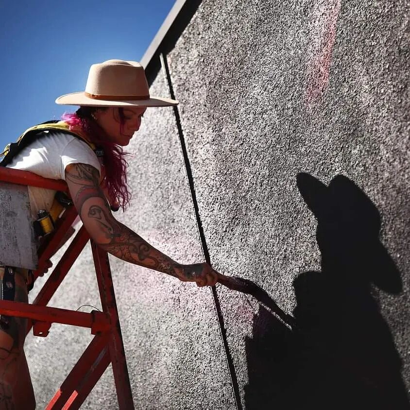 Lacey werkn' it! Thanks to the incredible Jerry Cordeiro of the @the_humans_experience for the photo. We had a wonderful 2021 mural season and worked with incredible people. Thanks to #FortMacleod, AB, #SpruceGrove, AB, @fresh.west.official, all the 