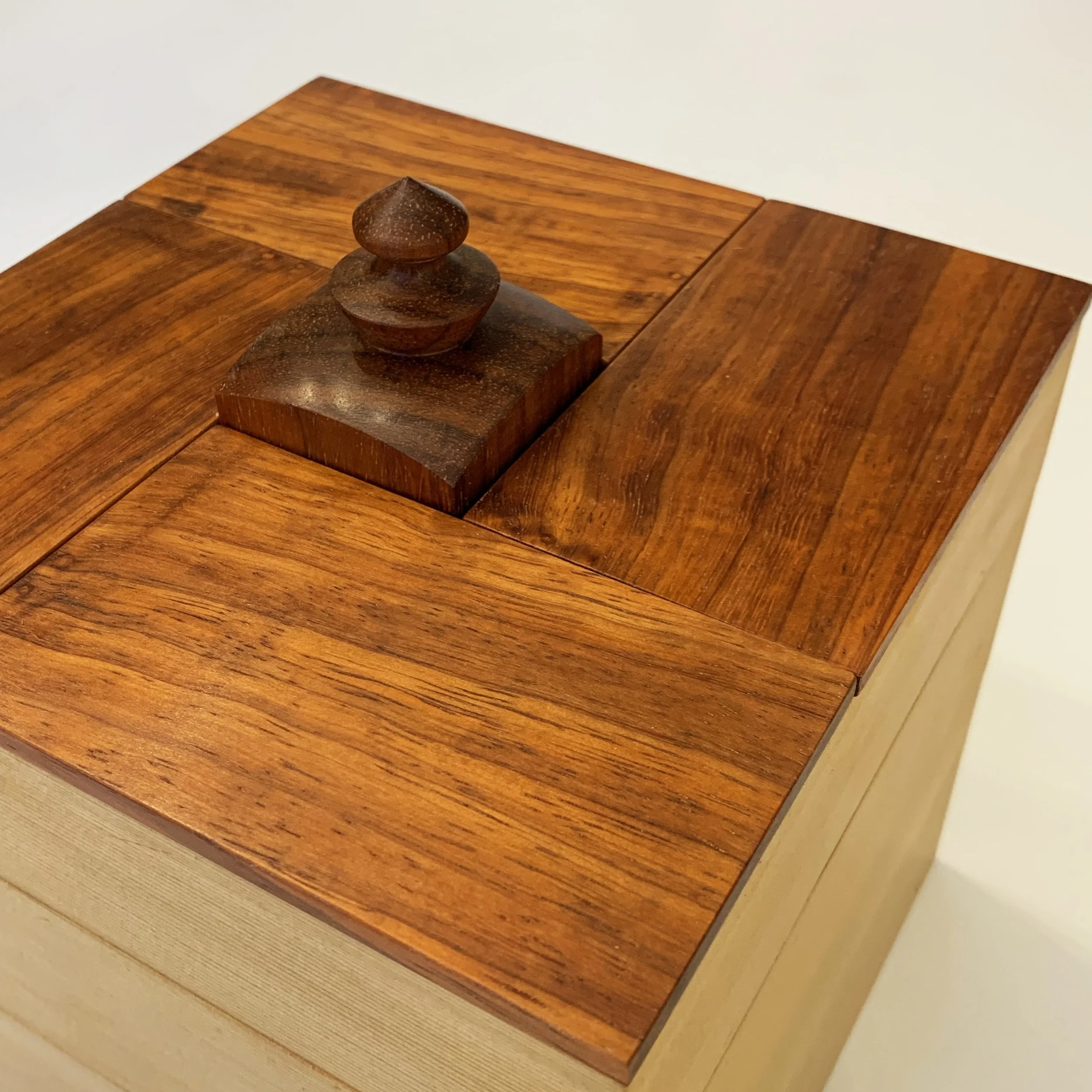 Hako 9 C.jpg