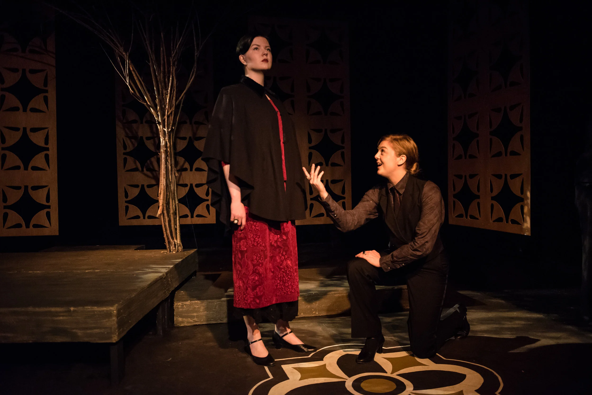 Sarah Deller as Bel-imperia and Leah Pritchard as Balthazar, Villains Theatre - The Spanish Tragedy. Photo by http://www.stoometz.com/
