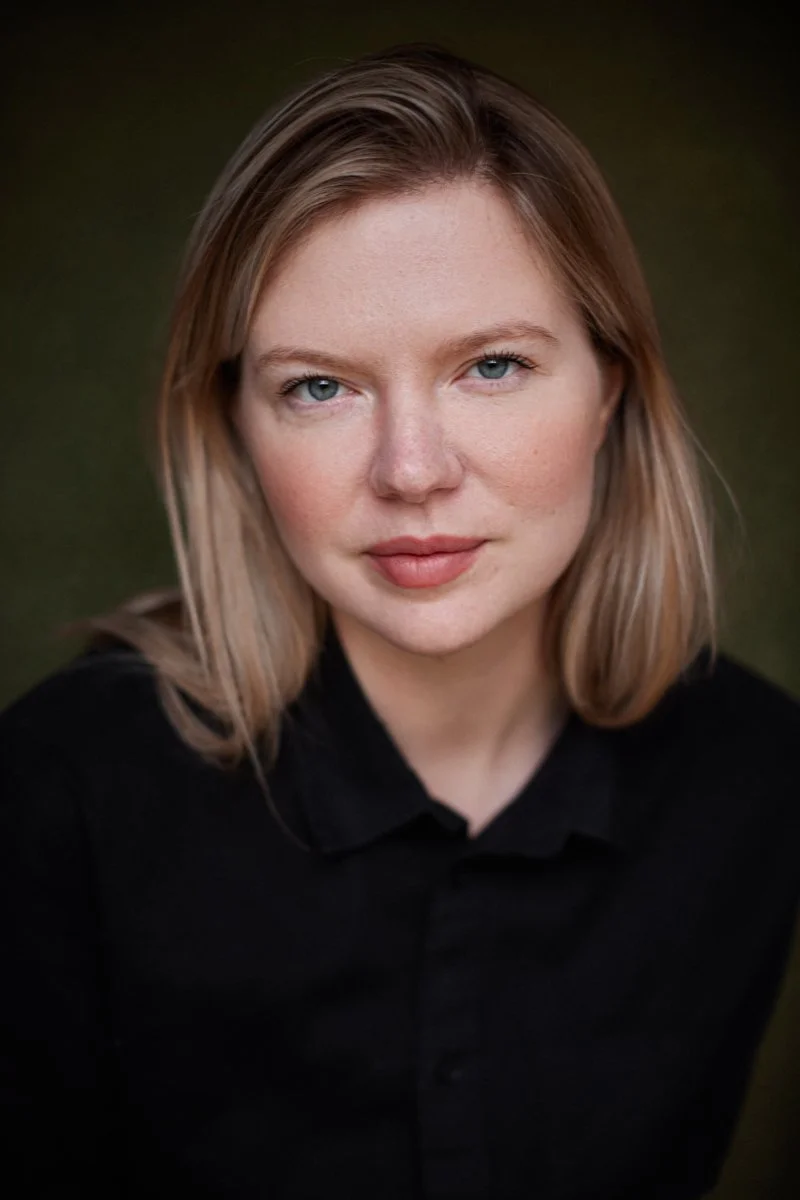  Photo by  John Godwin.  