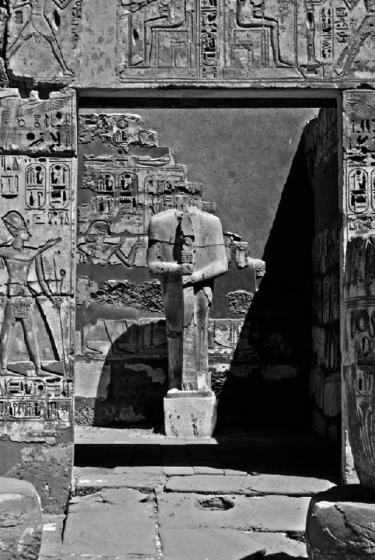 Statue-Luxor.gif