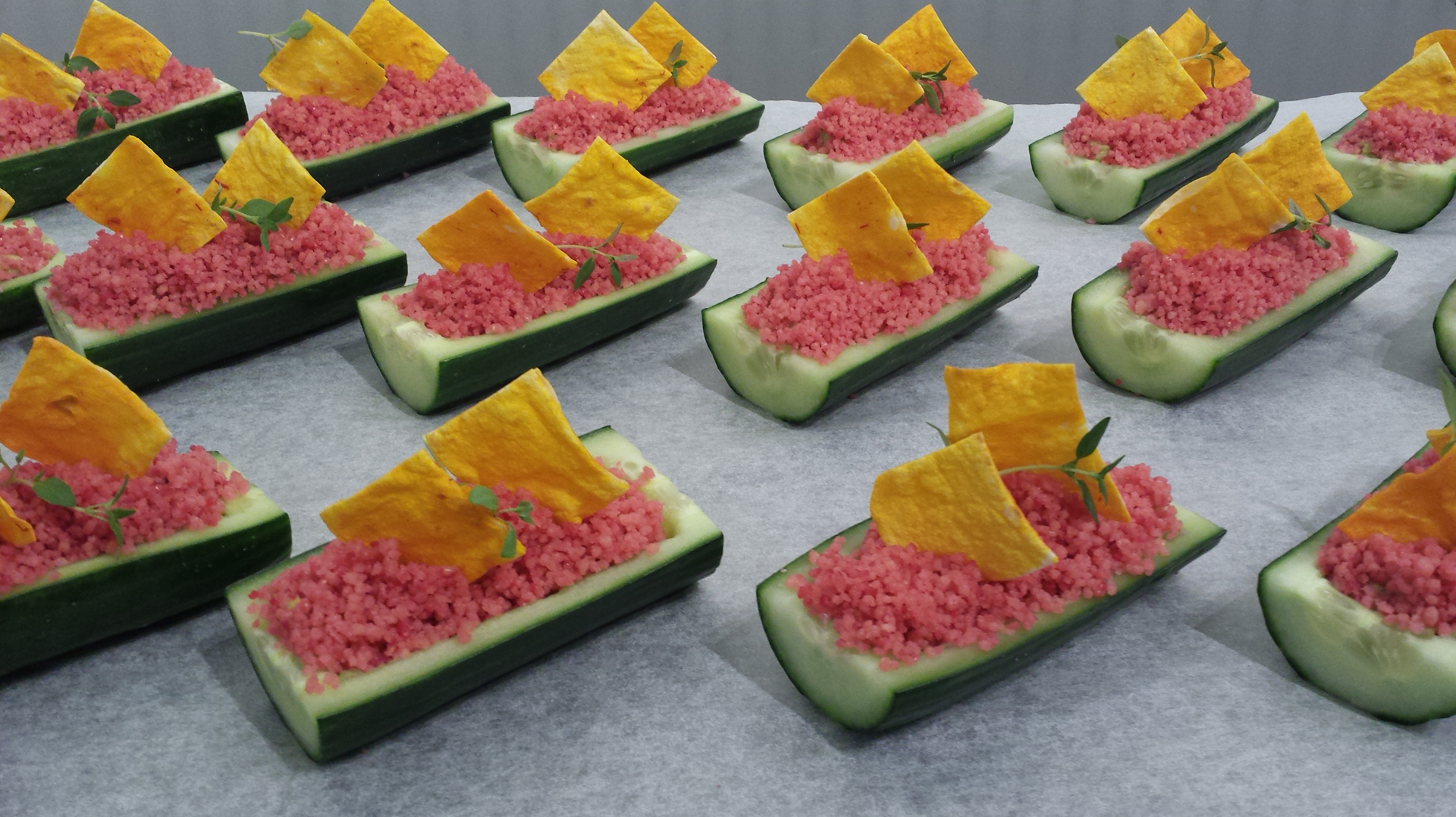 ....Cucumber Canapé..Kurkkukanapeet....