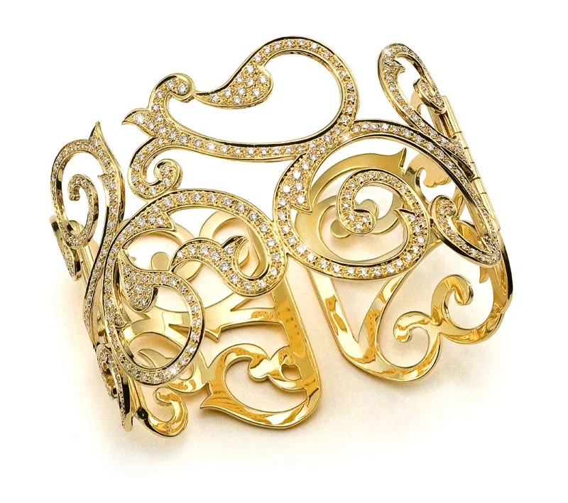 bracelet-yellow-Gold-Cuff.jpg