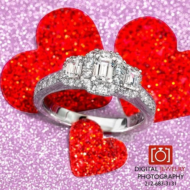 Love is in the air. Can't wait for Valentines Day. 
#valentines #lovejewelry #romantic #jewelryphotography #willyoumarryme