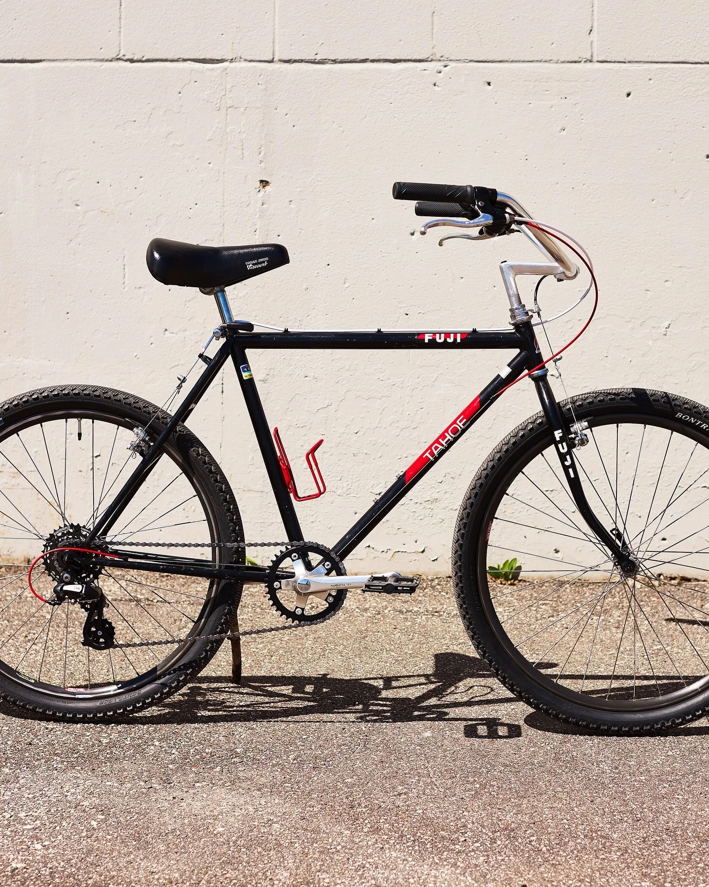 1980&rsquo;s Fuji Tahoe 

Built up for the homie Sam who&rsquo;s new to riding bikes and wanted a stable and comfy ride to ease into biking on. I found this gorgeous Fuji bike on marketplace for $60, striped it down and the rest just fell into place 