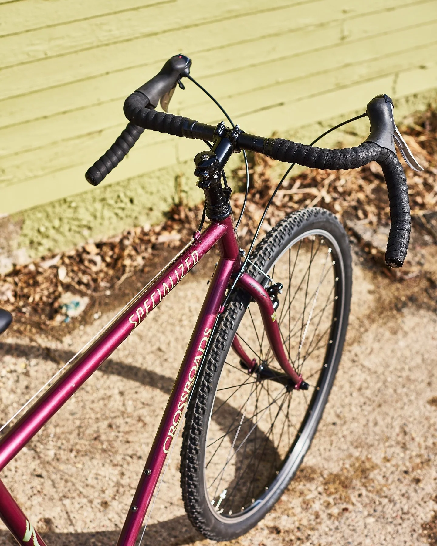 SOLD

90&rsquo;s Specialized Crossroads gravel bike

Vintage hybrids are essentially gravel bikes without drops so I built this up with drops and gravel tires and viola, gravel bike. 
 
3x9 Sora drivetrain 
Sora brifters and derailleurs 
Vintage WTB 
