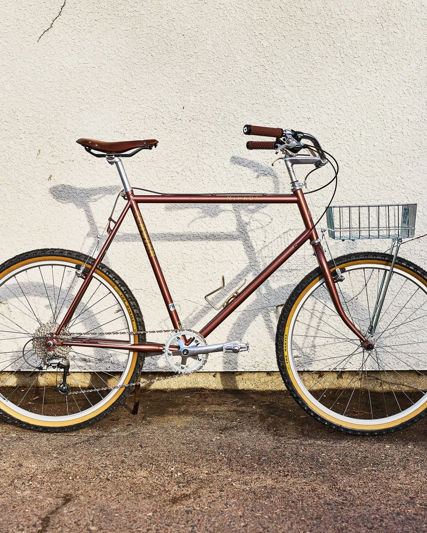 1985 Schwinn Mirada 

Very excited about this one! A customer reached out about completing this build for them. I helped pick out some parts but the client had a great vision from the start. It was truly a pleasure working with them and it felt so go