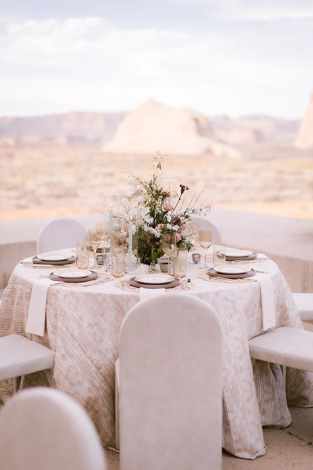 Desert Lounge dinner overlooking the mesas, Amangiri