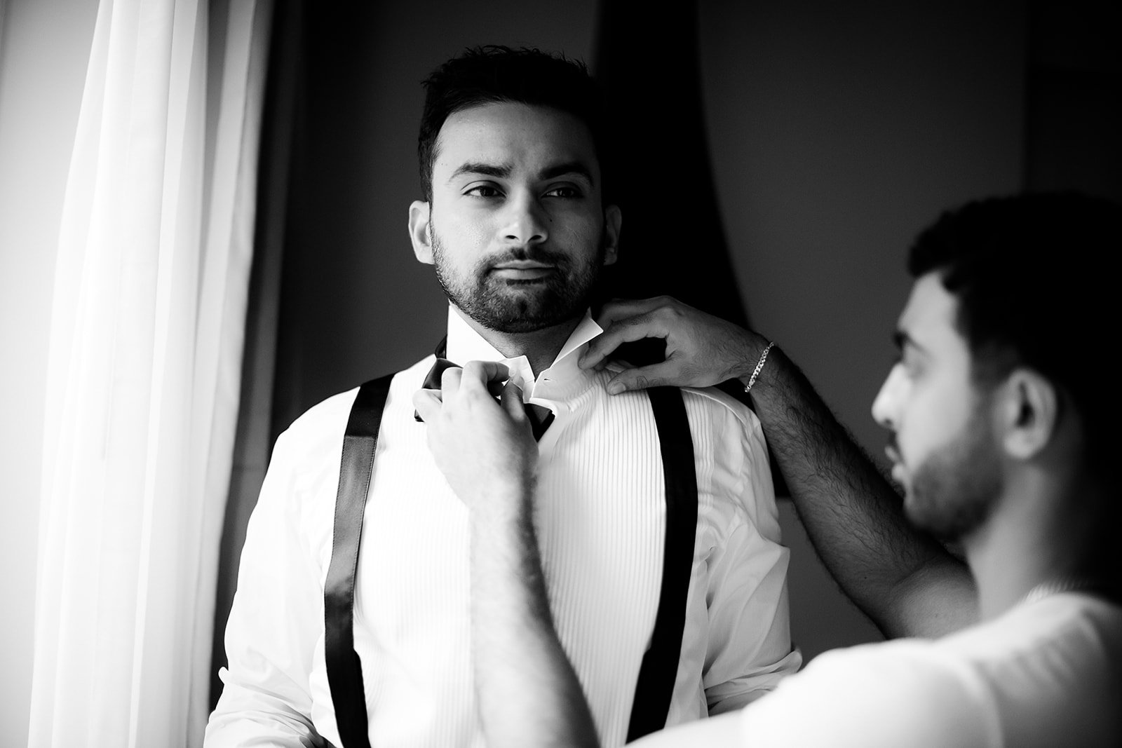 Groom and Best Man getting ready