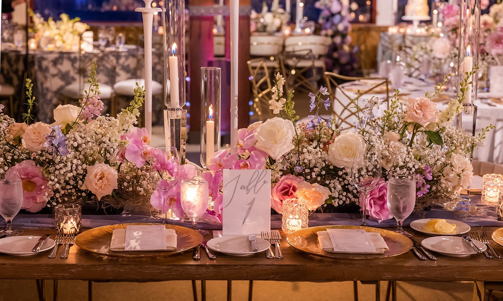 Head Table at Little Nell Sundeck