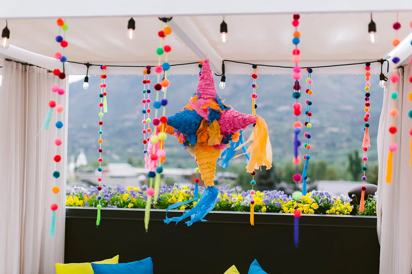 Pinata at the WET Deck at W Aspen