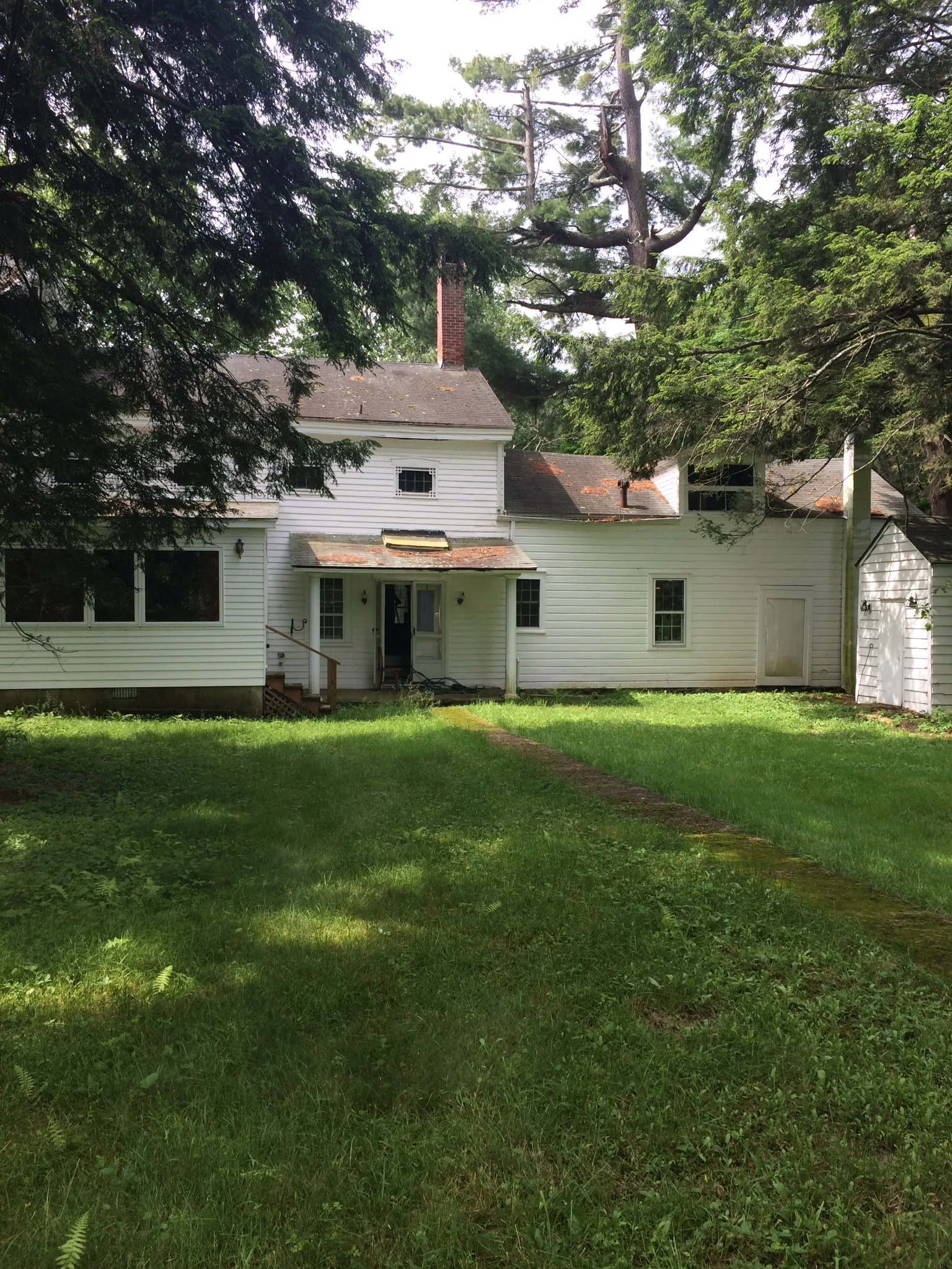 Laundry Room Portico