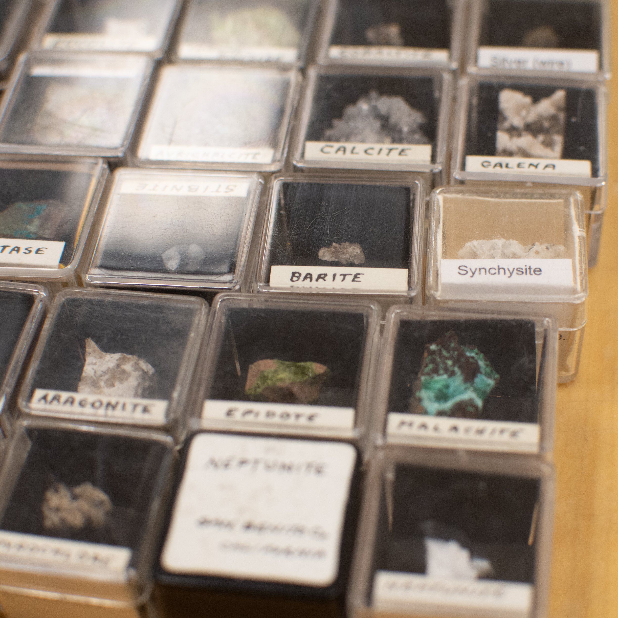 microMineralSpeciment.jpg