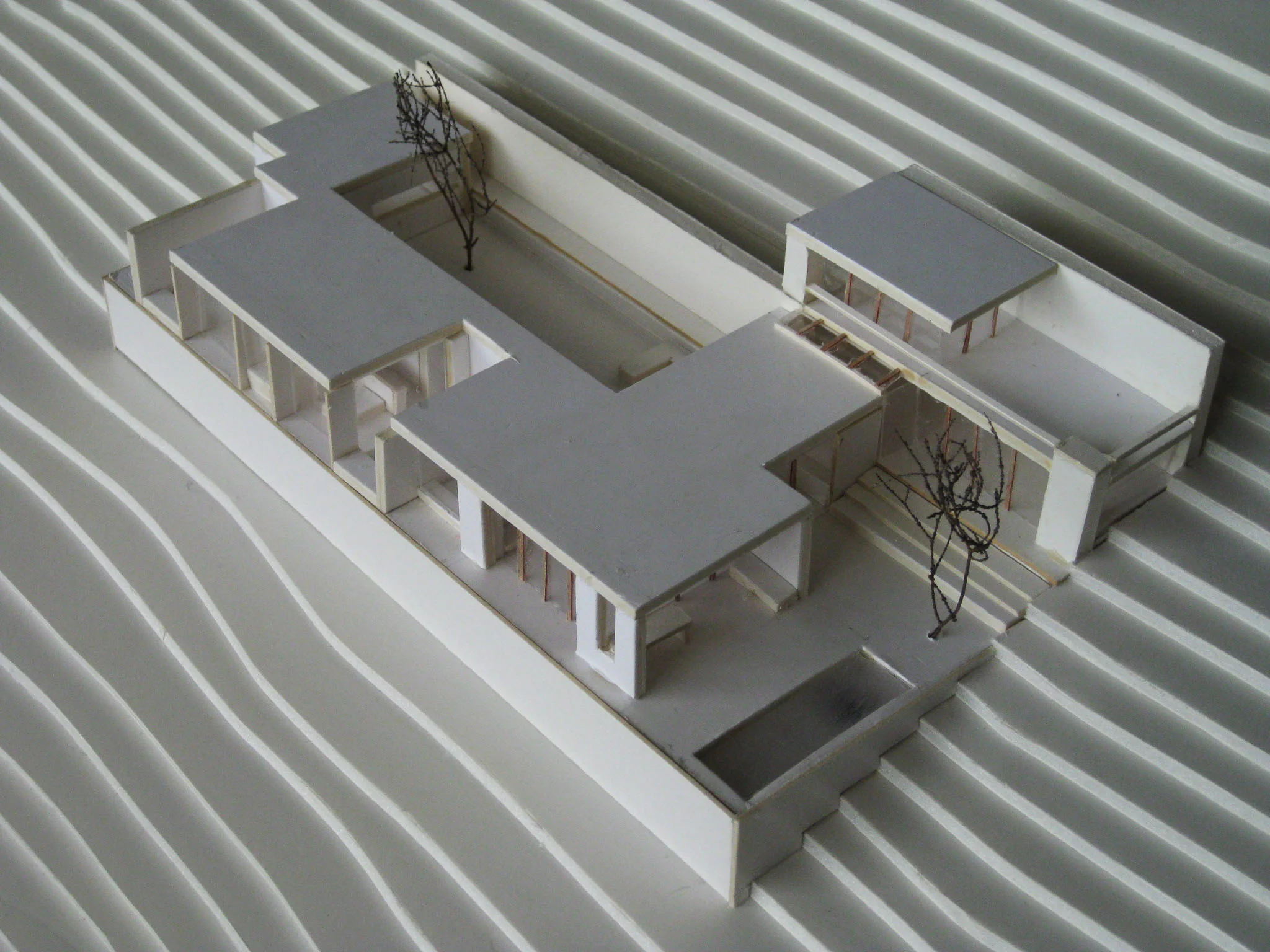 081031 house model 011.jpg