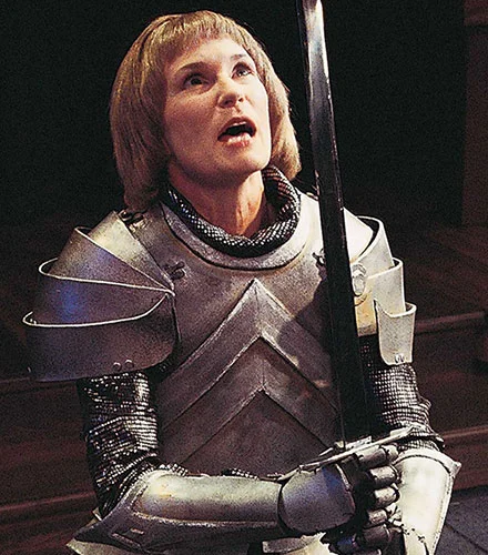 Kathleen McCall as Joan la Pucelle in The War of the Roses, 2000.