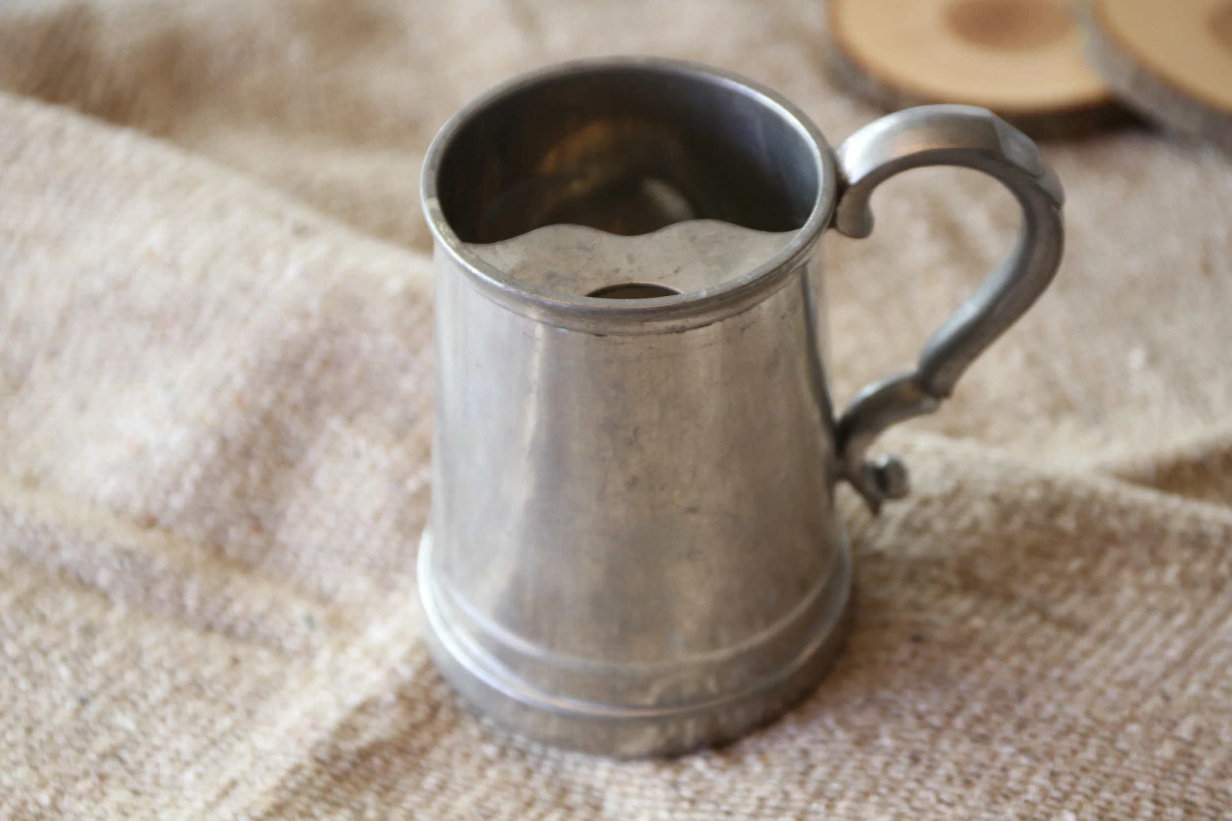 MoGuard Inspiration Mustache Cup from 18th century